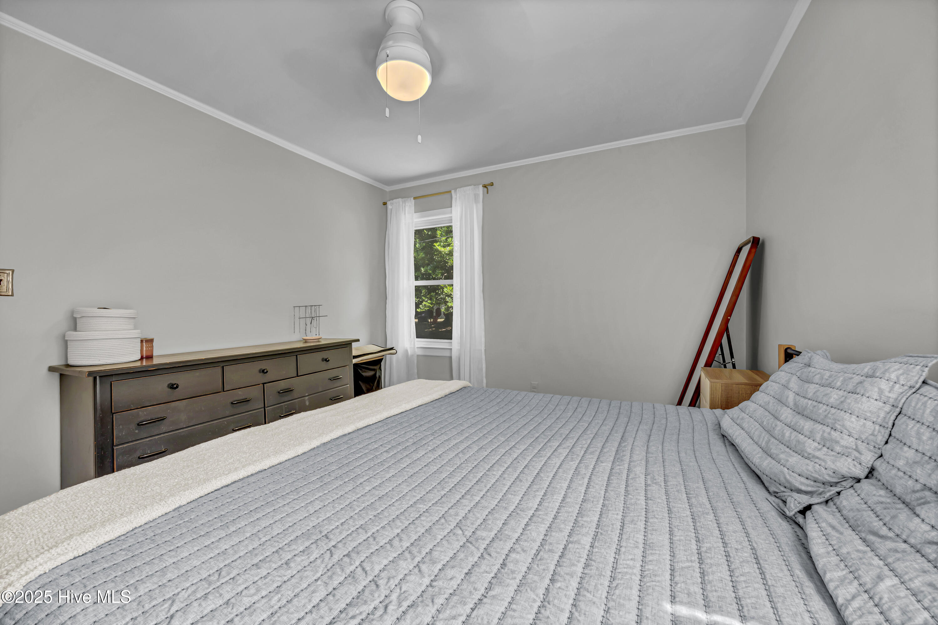 5425 Ridgewood Heights Drive