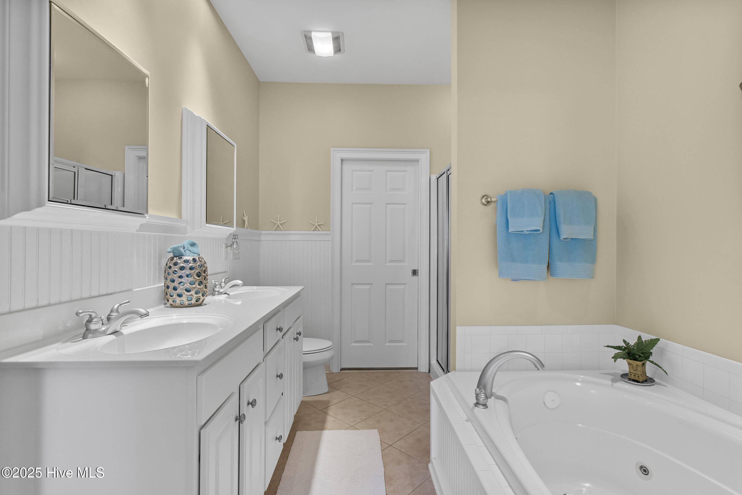 258 Silver Sloop Way