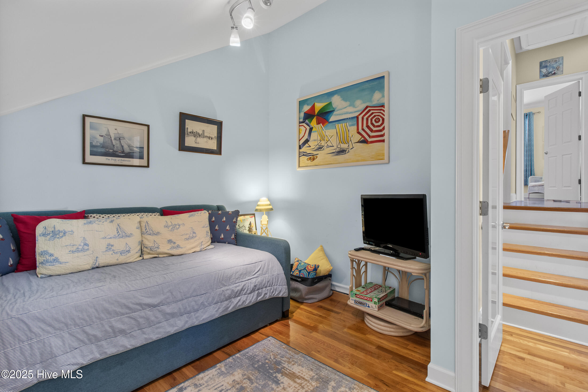 258 Silver Sloop Way