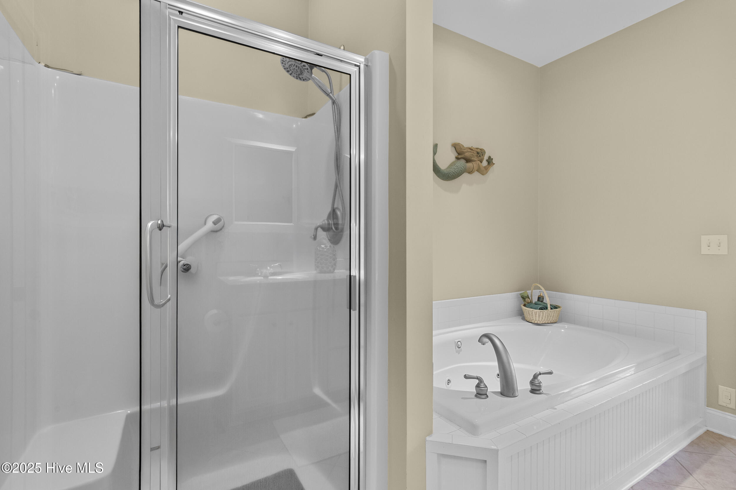 258 Silver Sloop Way