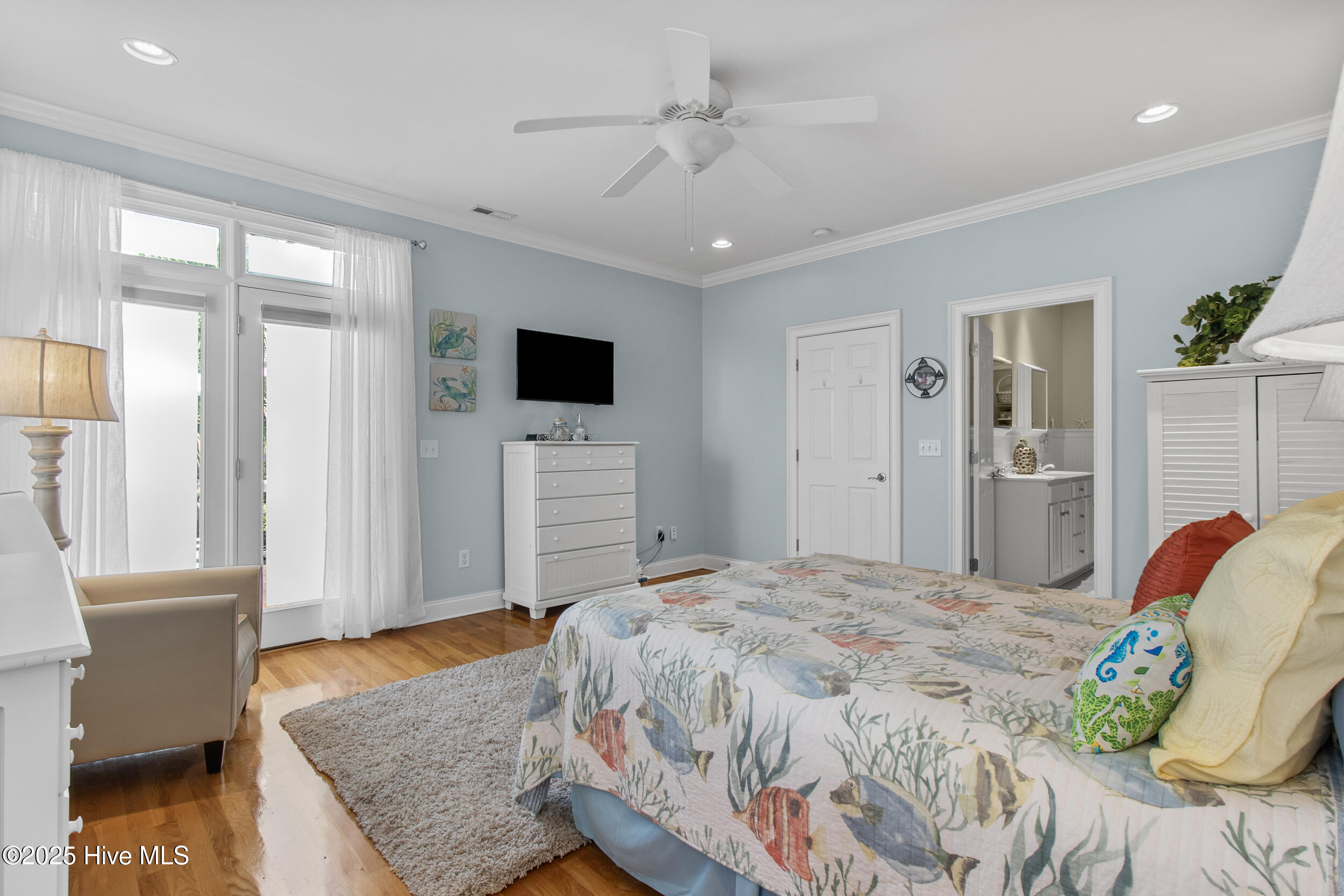 258 Silver Sloop Way