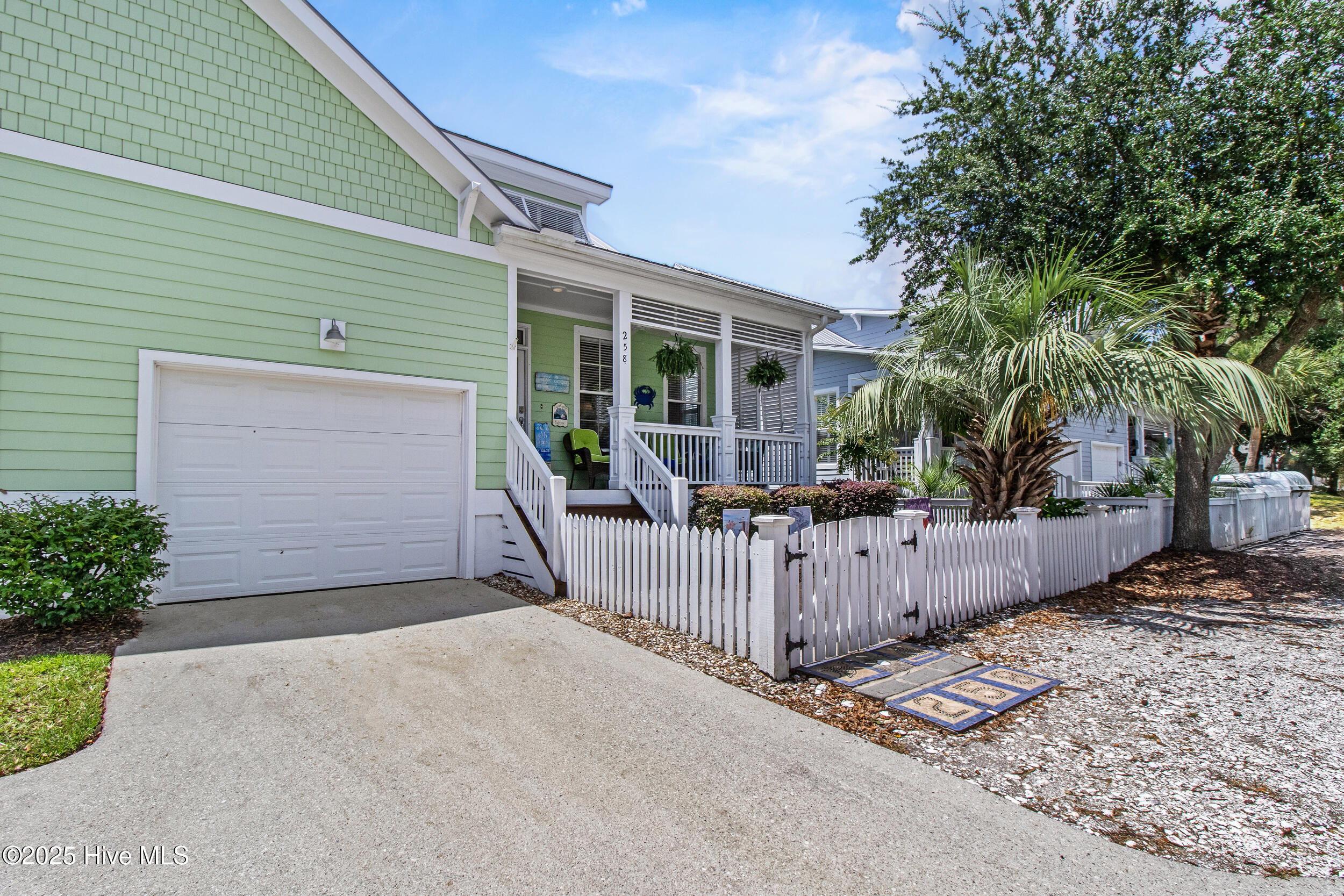 258 Silver Sloop Way