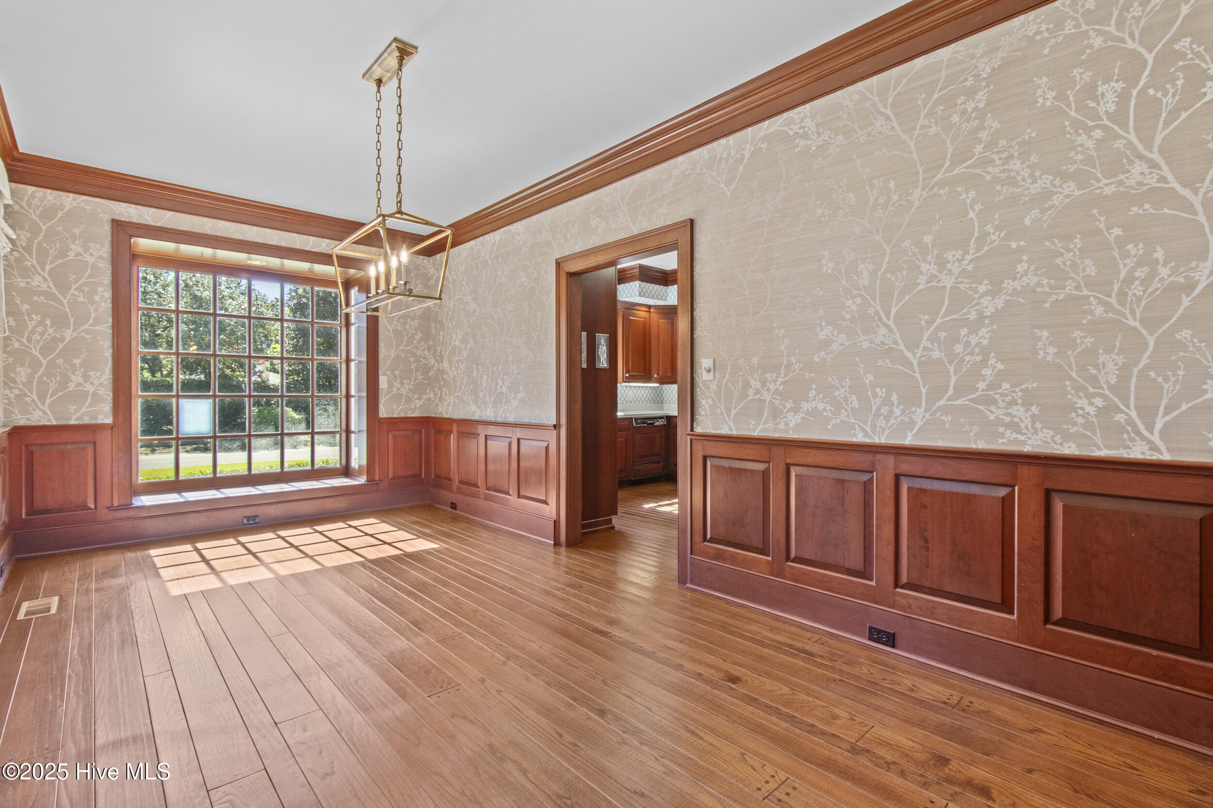 1946 S Live Oak Parkway, Wilmington