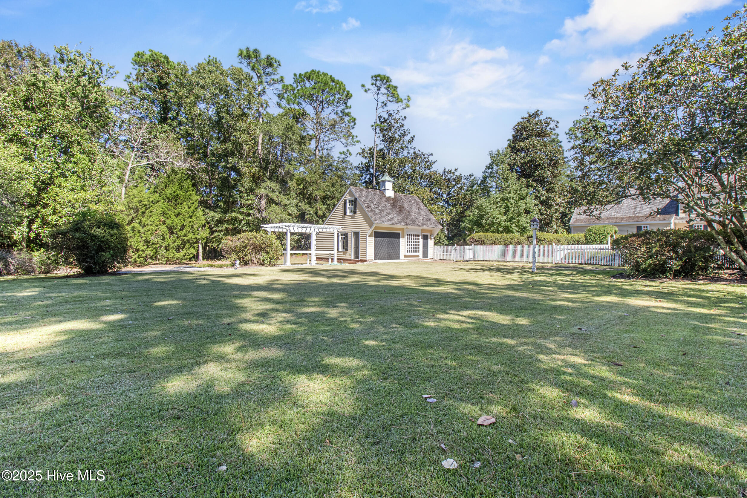1946 S Live Oak Parkway, Wilmington
