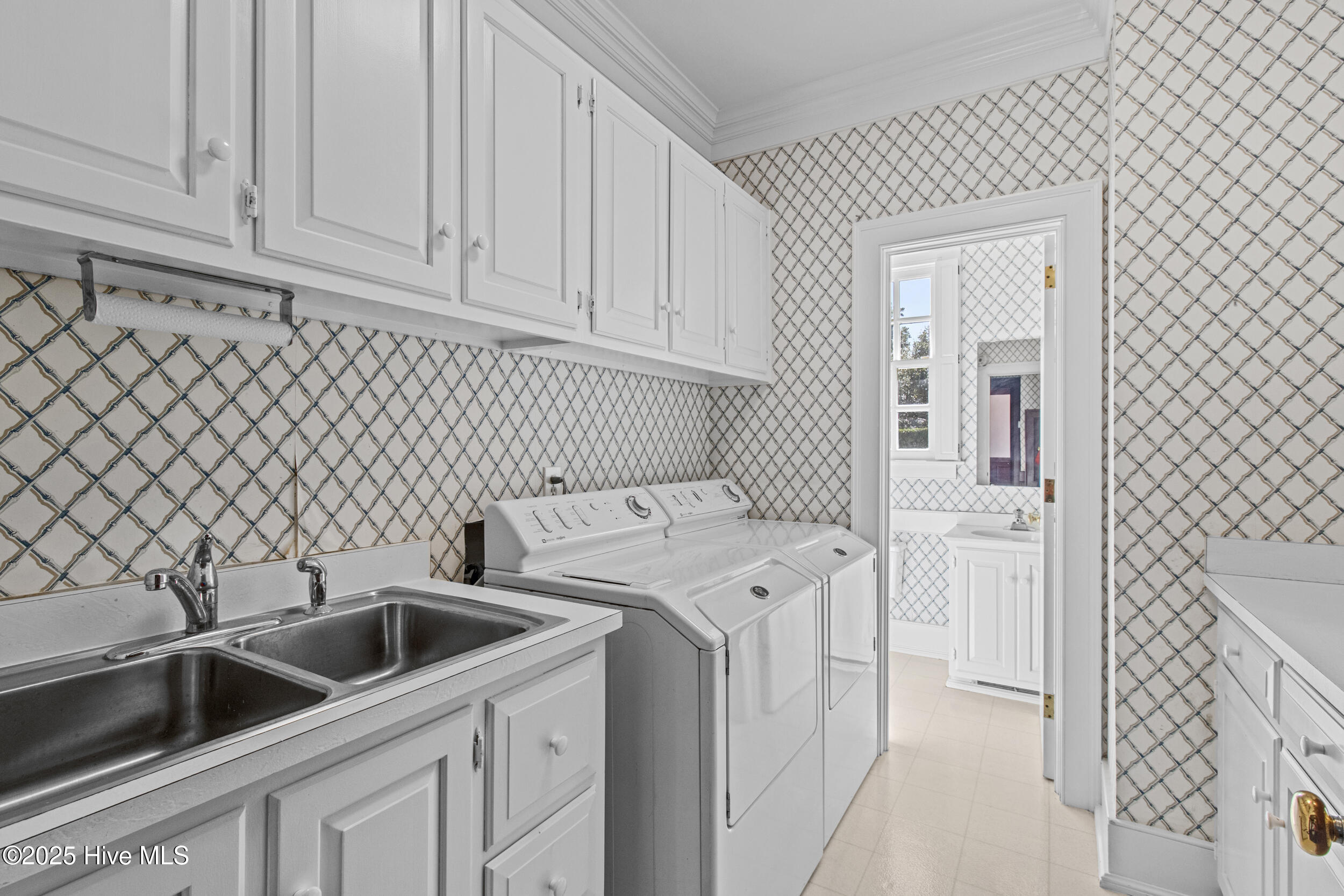 1946 S Live Oak Parkway, Wilmington