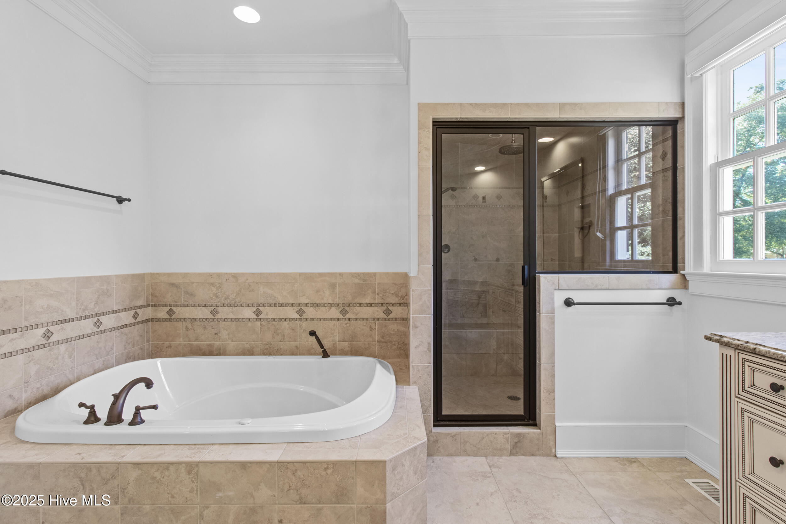 1946 S Live Oak Parkway, Wilmington