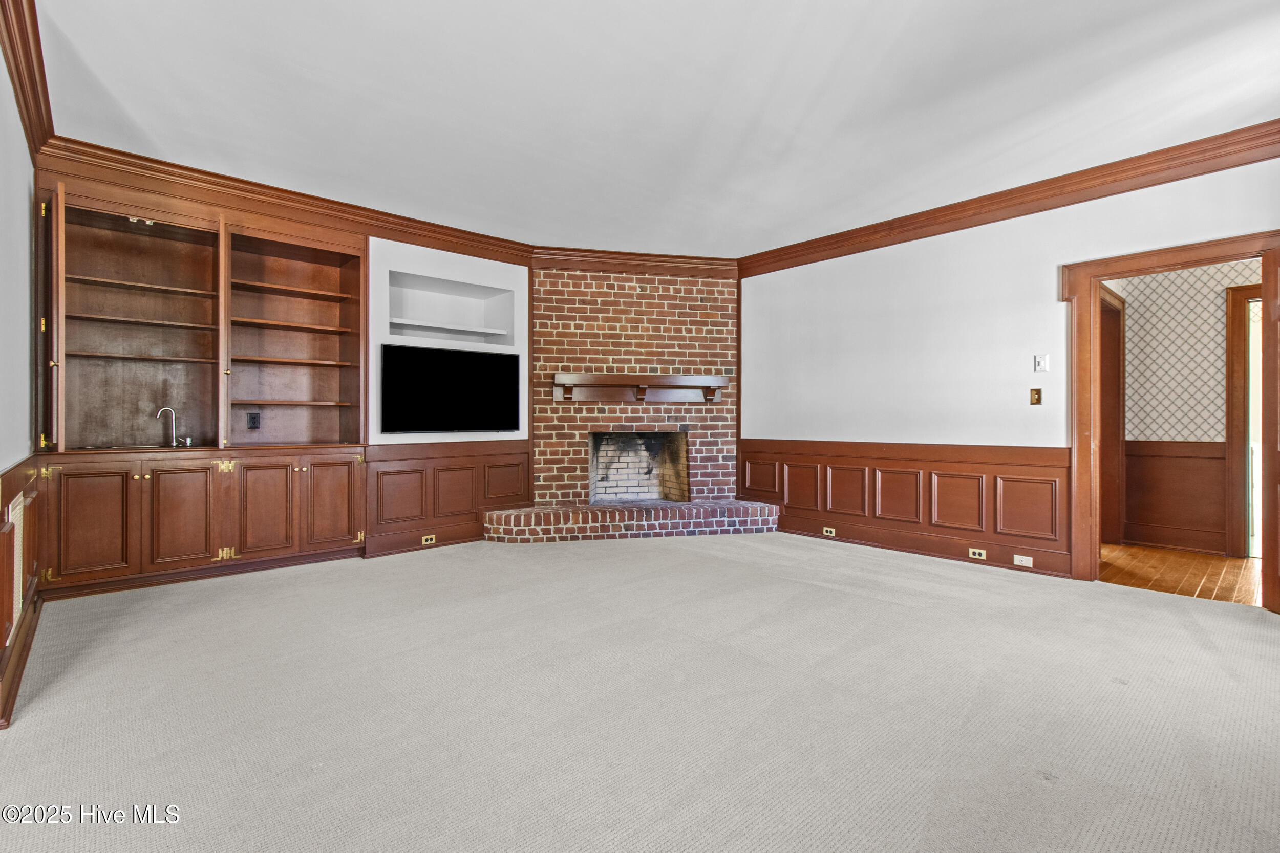 1946 S Live Oak Parkway, Wilmington