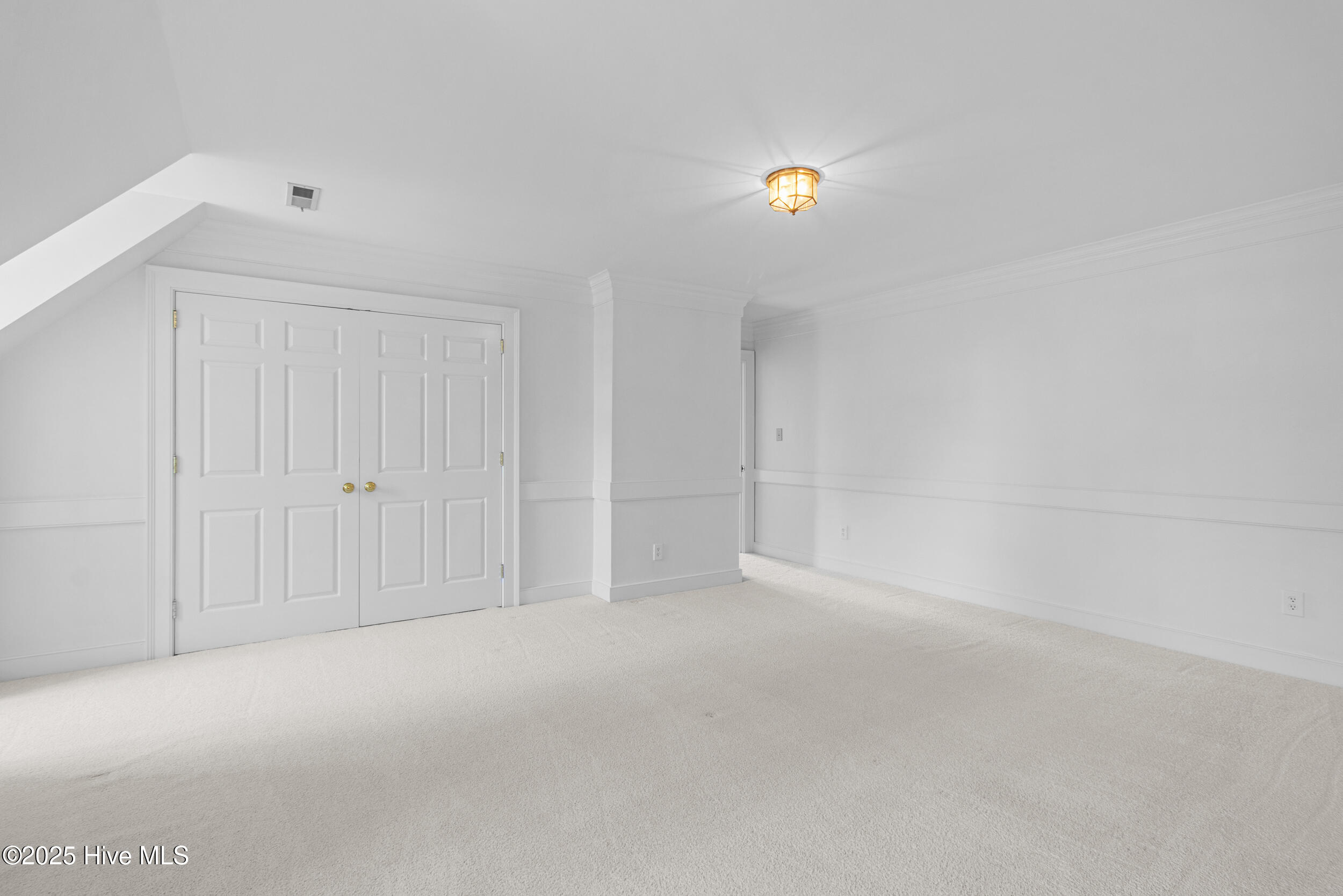 1946 S Live Oak Parkway, Wilmington