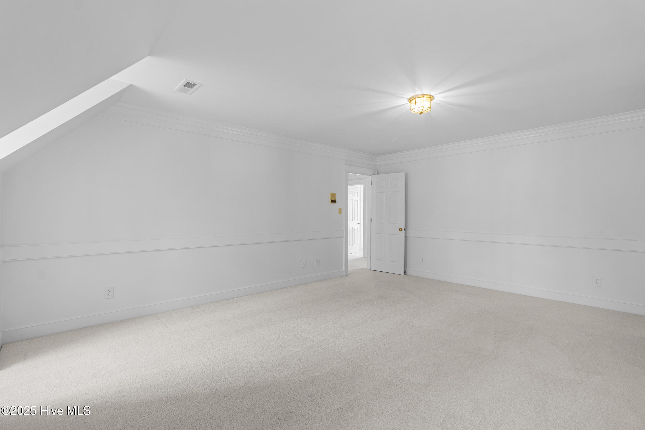 1946 S Live Oak Parkway, Wilmington