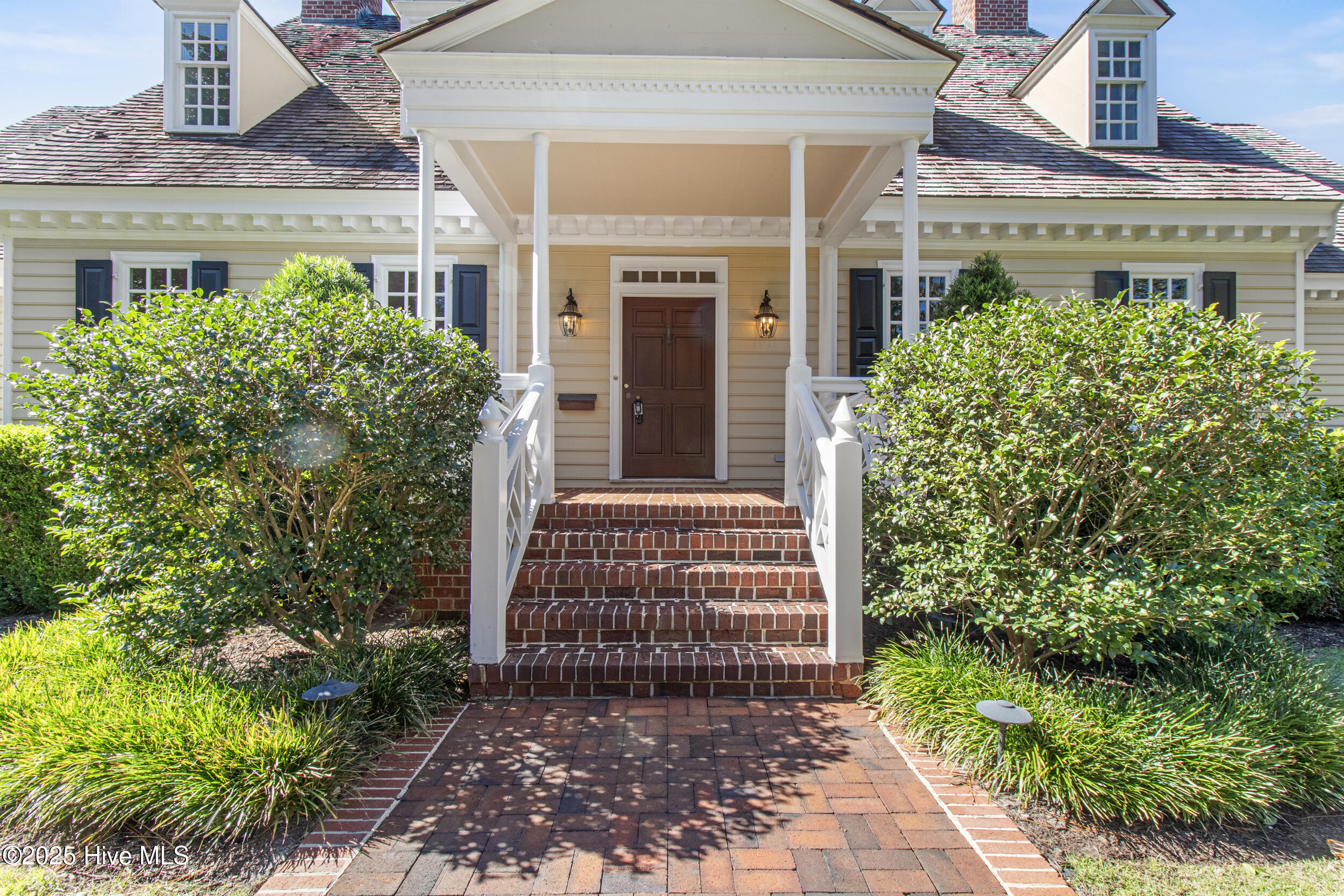 1946 S Live Oak Parkway, Wilmington