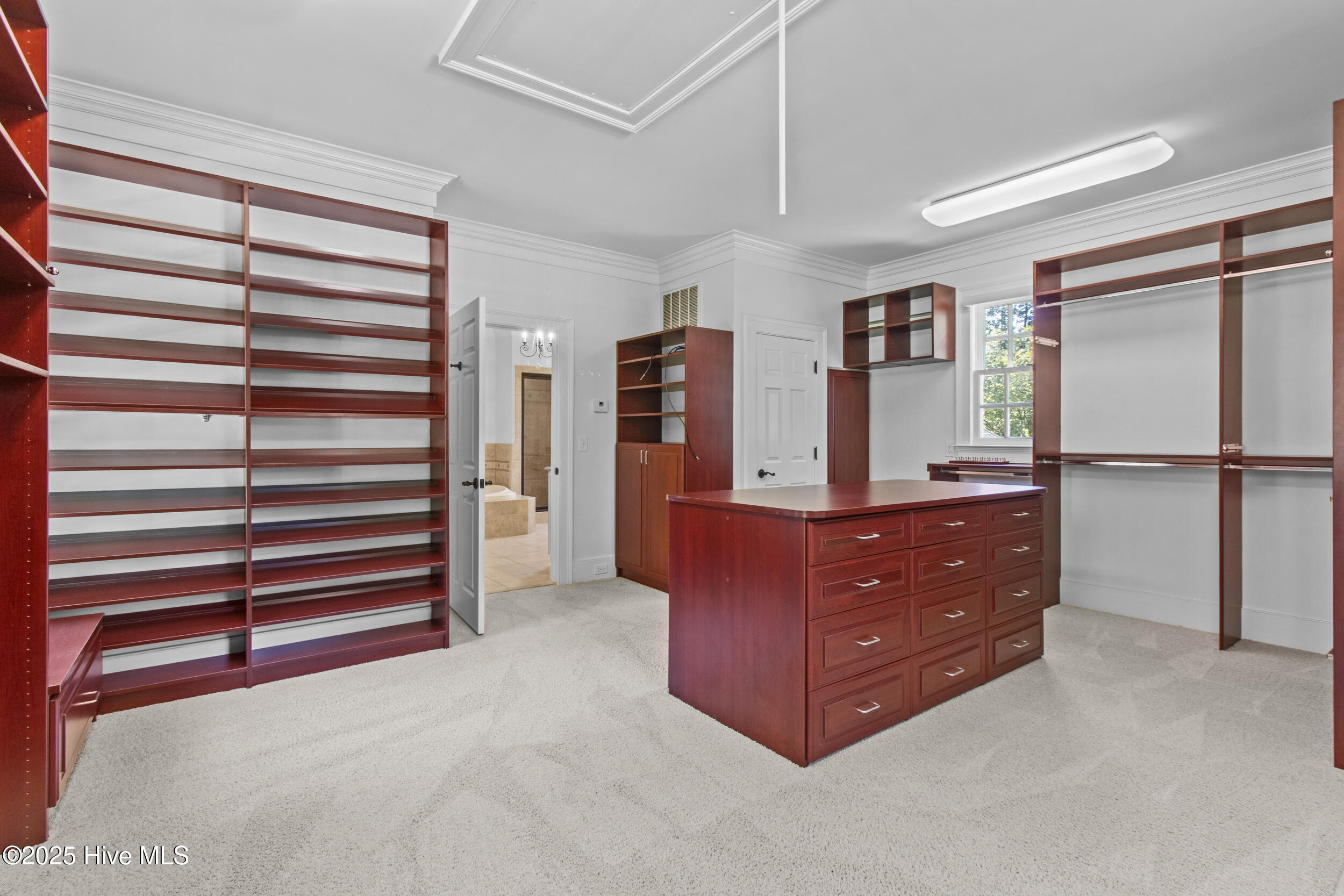 1946 S Live Oak Parkway, Wilmington