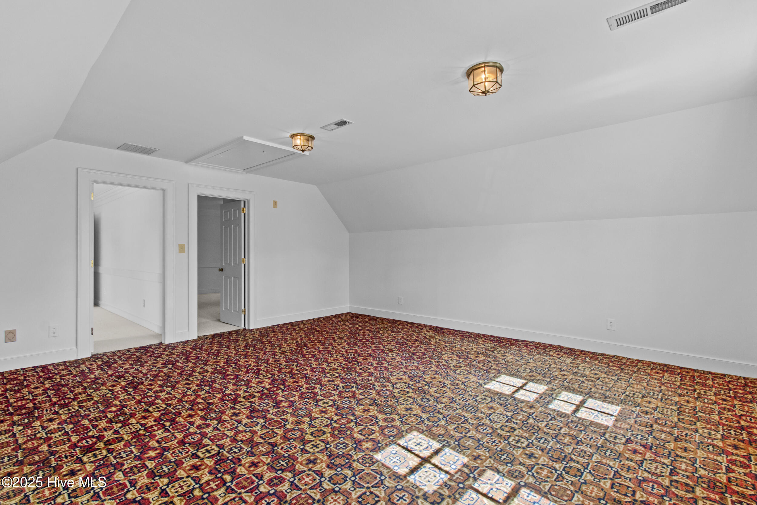 1946 S Live Oak Parkway, Wilmington