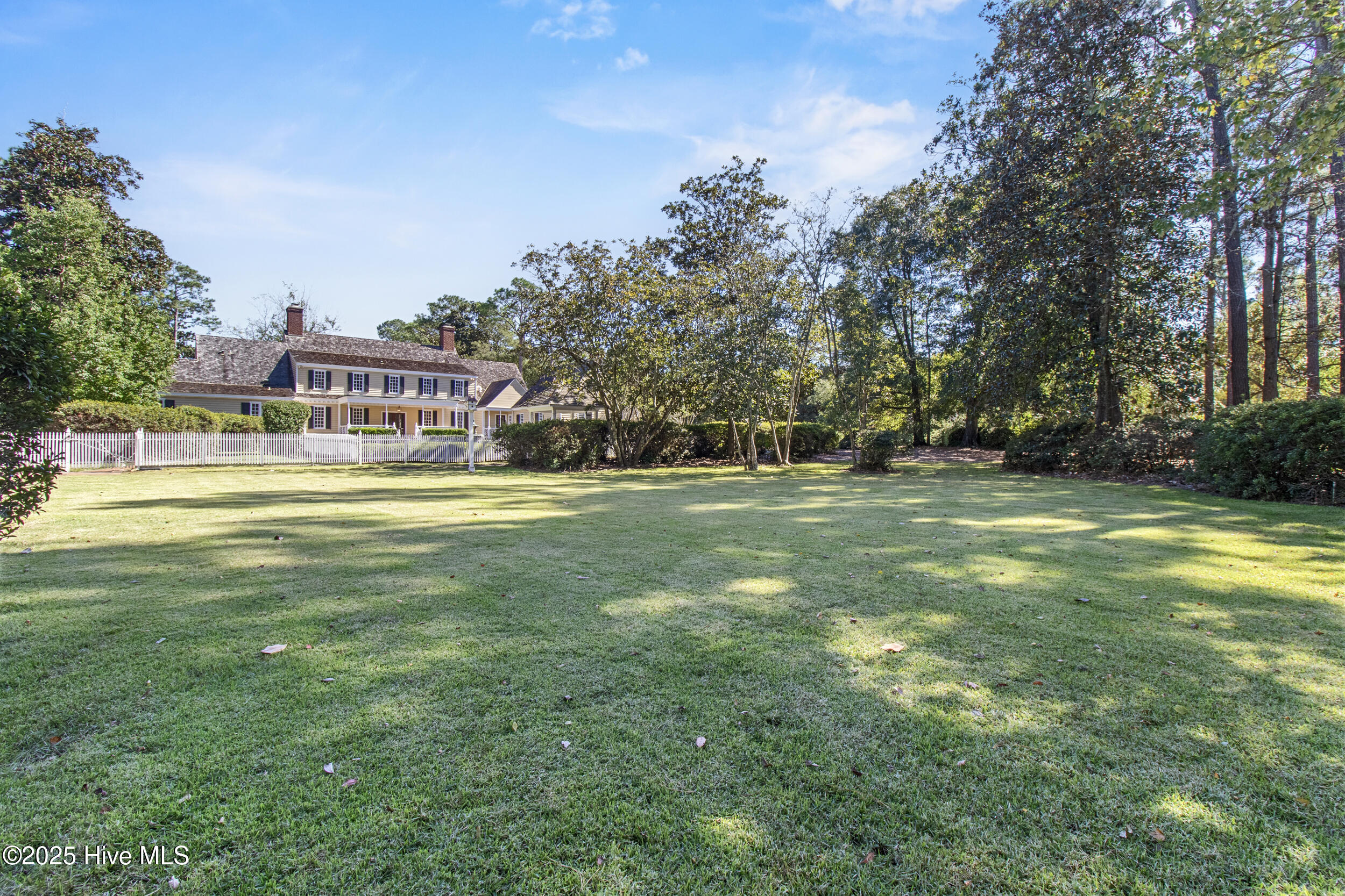 1946 S Live Oak Parkway, Wilmington