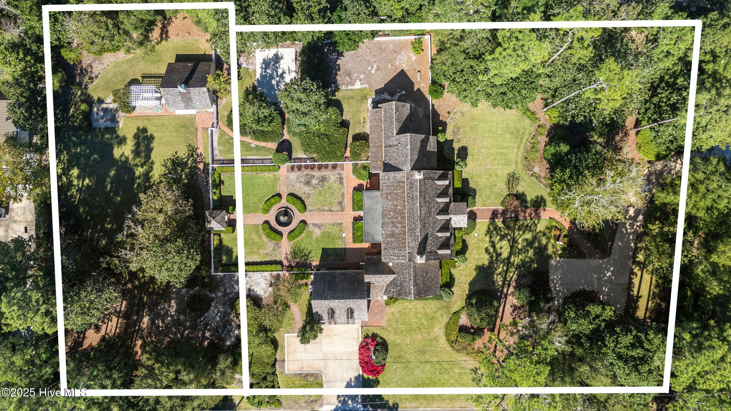 1946 S Live Oak Parkway, Wilmington