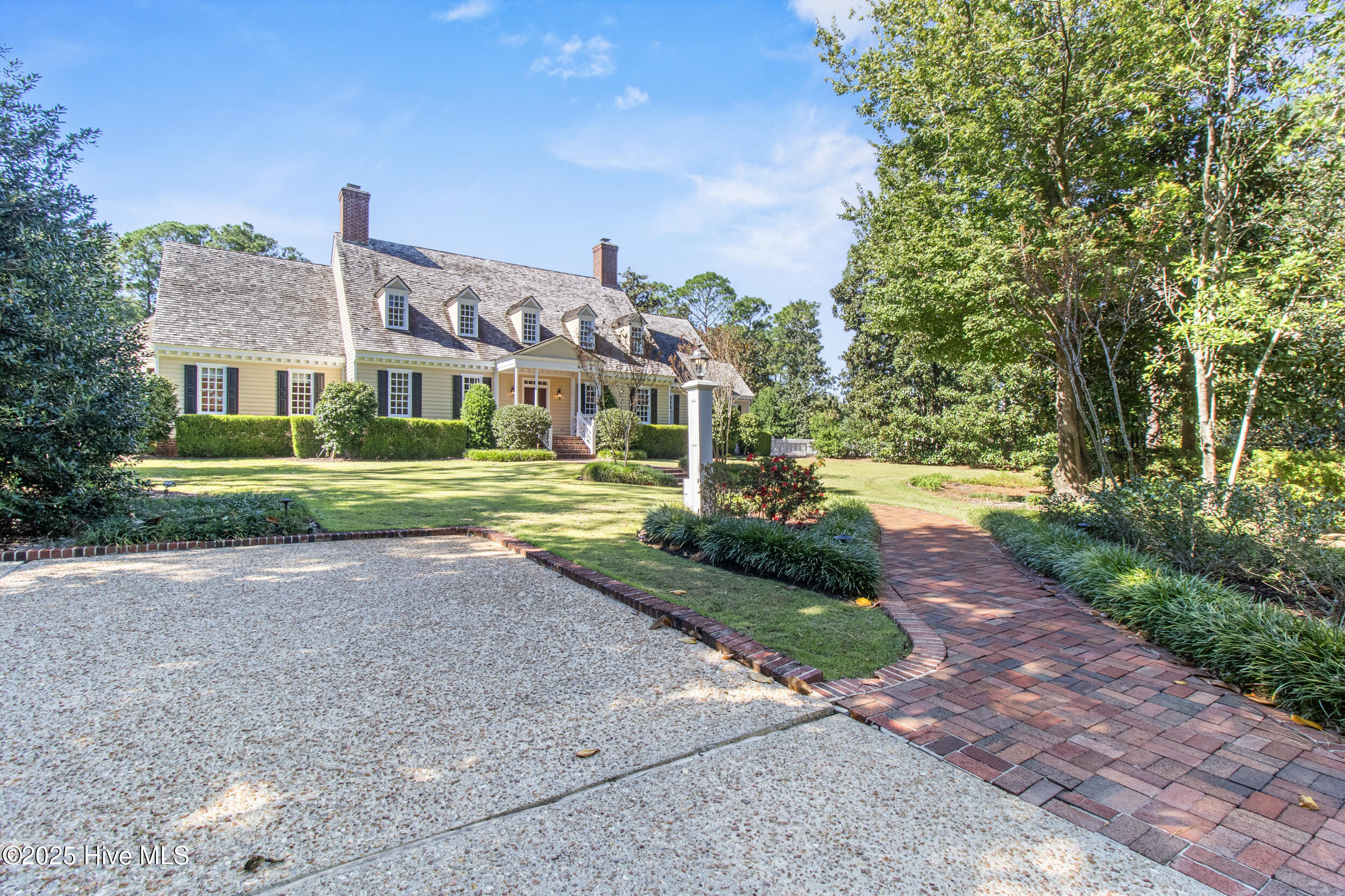 1946 S Live Oak Parkway, Wilmington