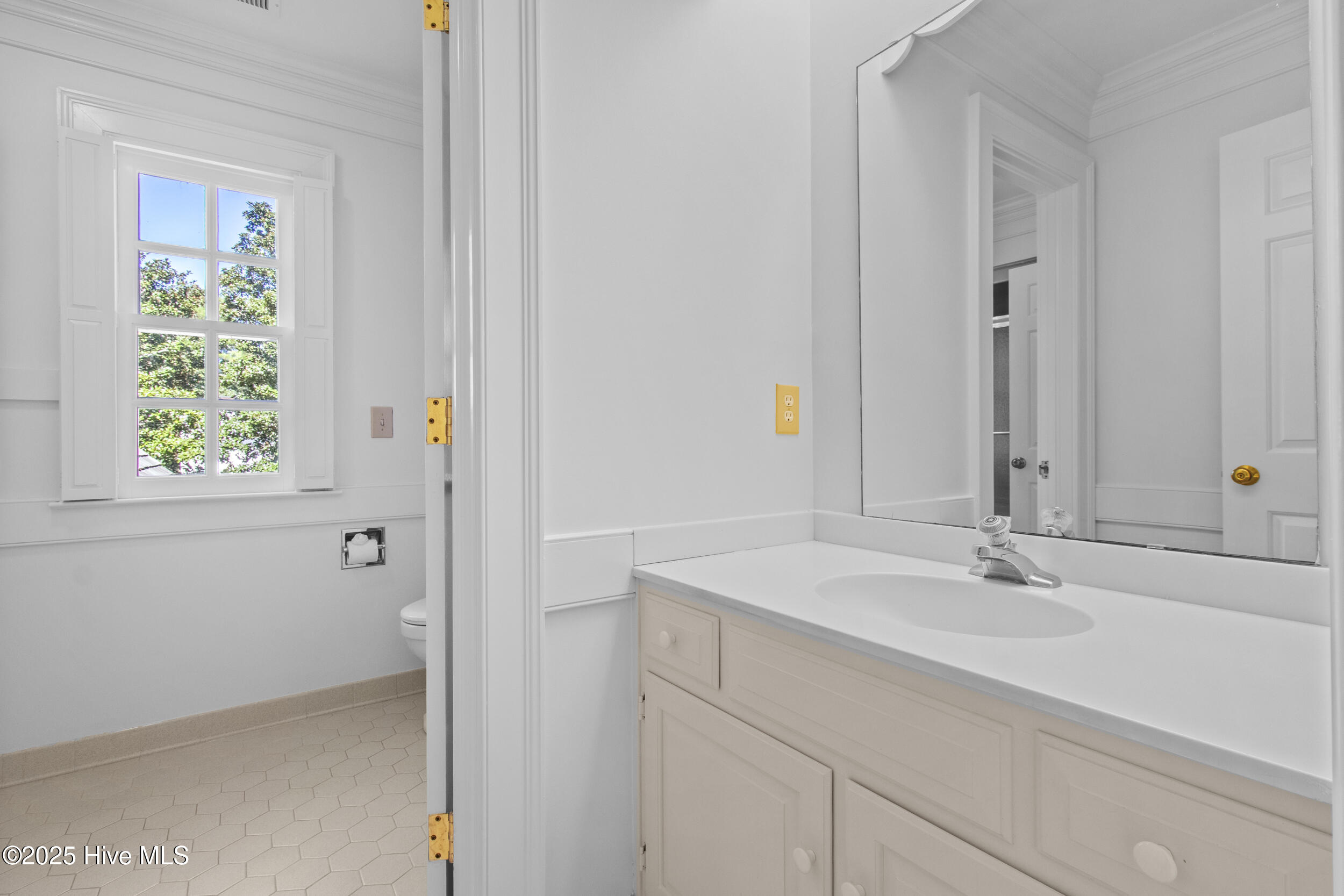 1946 S Live Oak Parkway, Wilmington