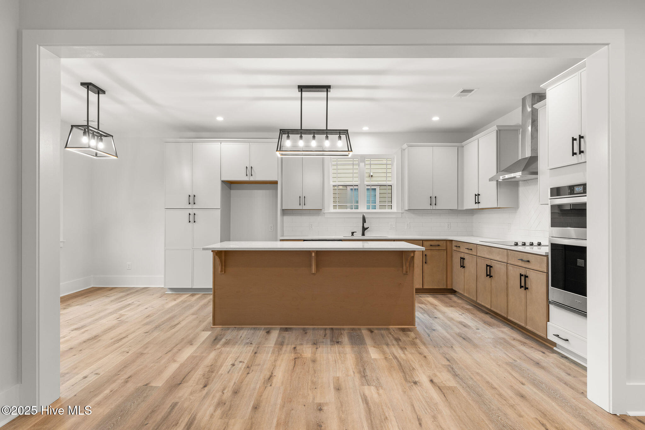 616 Seathwaite Lane SE