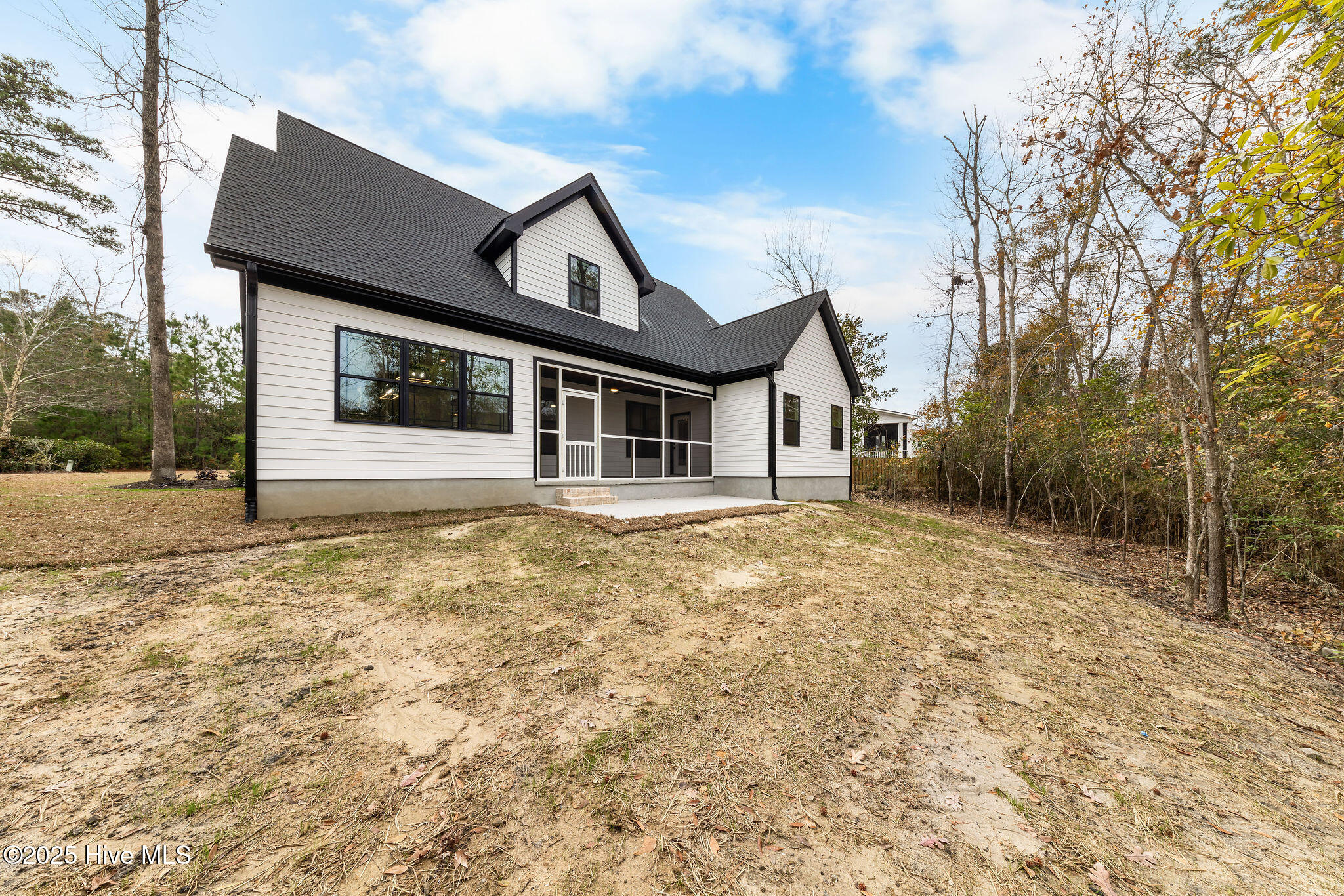 616 Seathwaite Lane SE