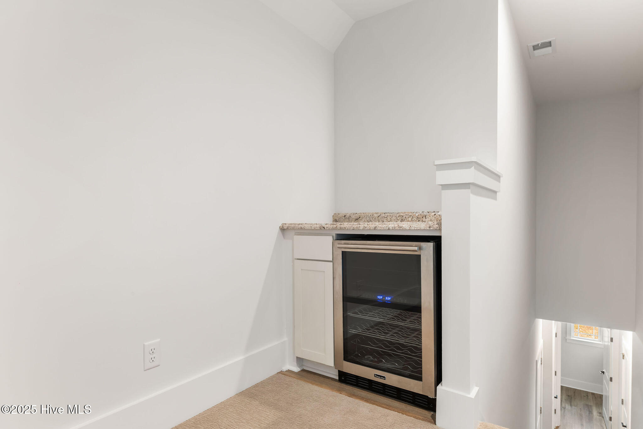 616 Seathwaite Lane SE