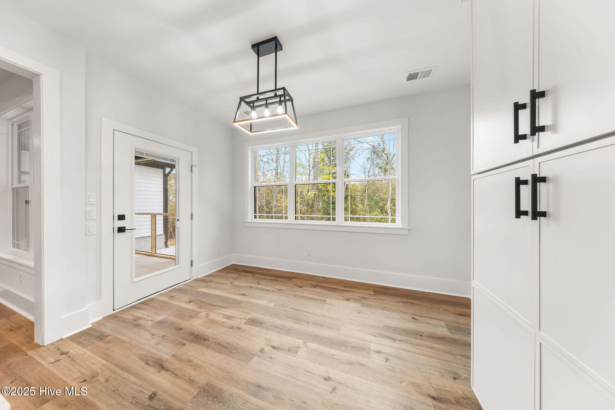 616 Seathwaite Lane SE