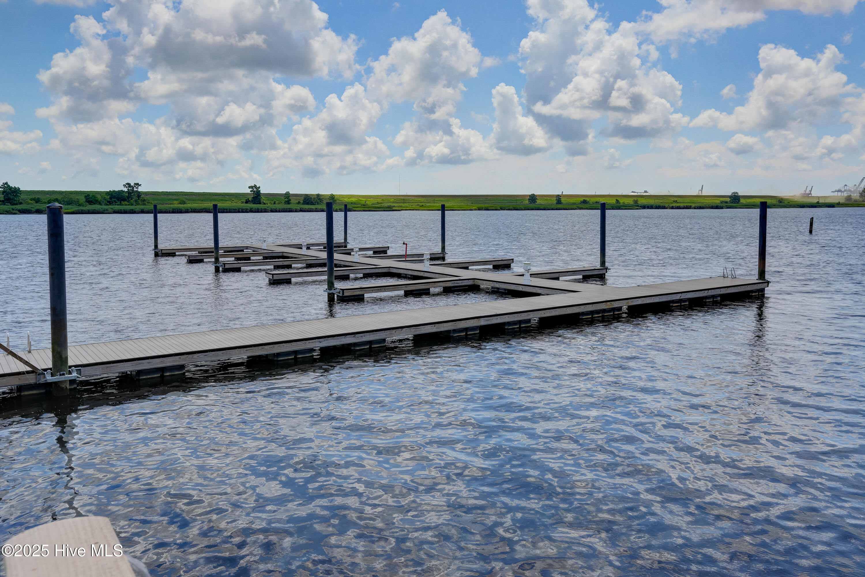 616 Seathwaite Lane SE