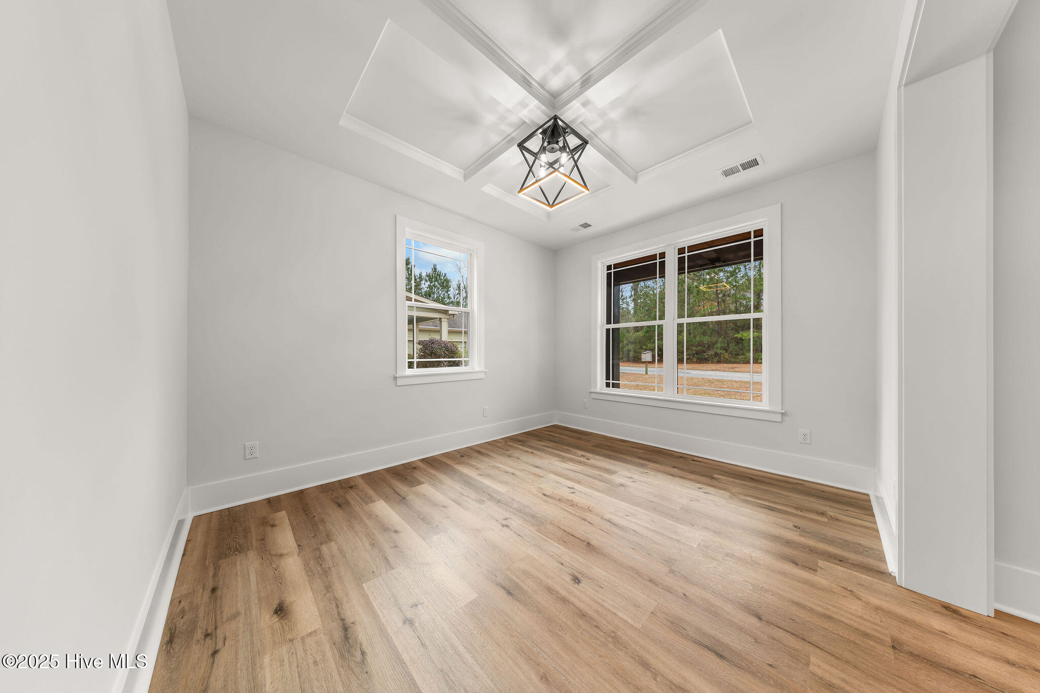 616 Seathwaite Lane SE