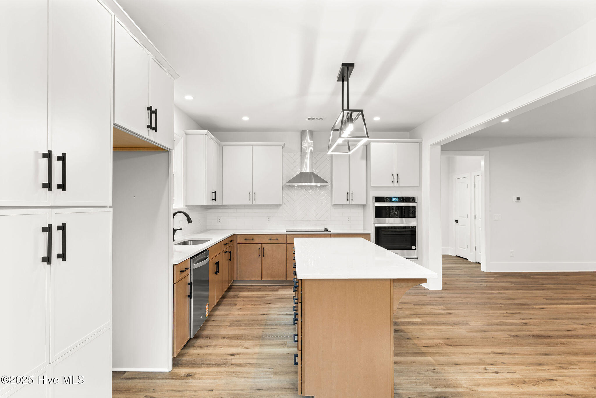 616 Seathwaite Lane SE