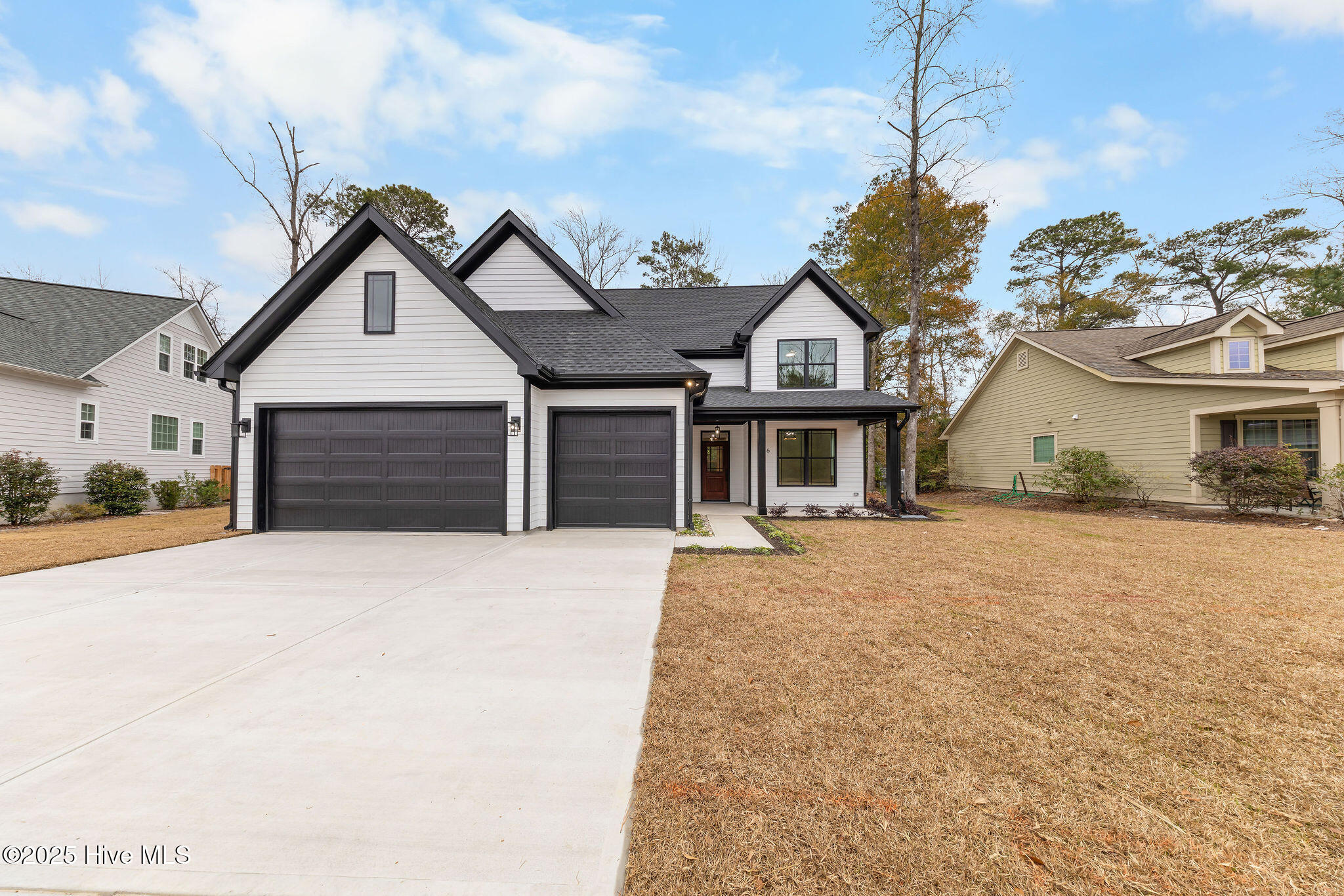 616 Seathwaite Lane SE