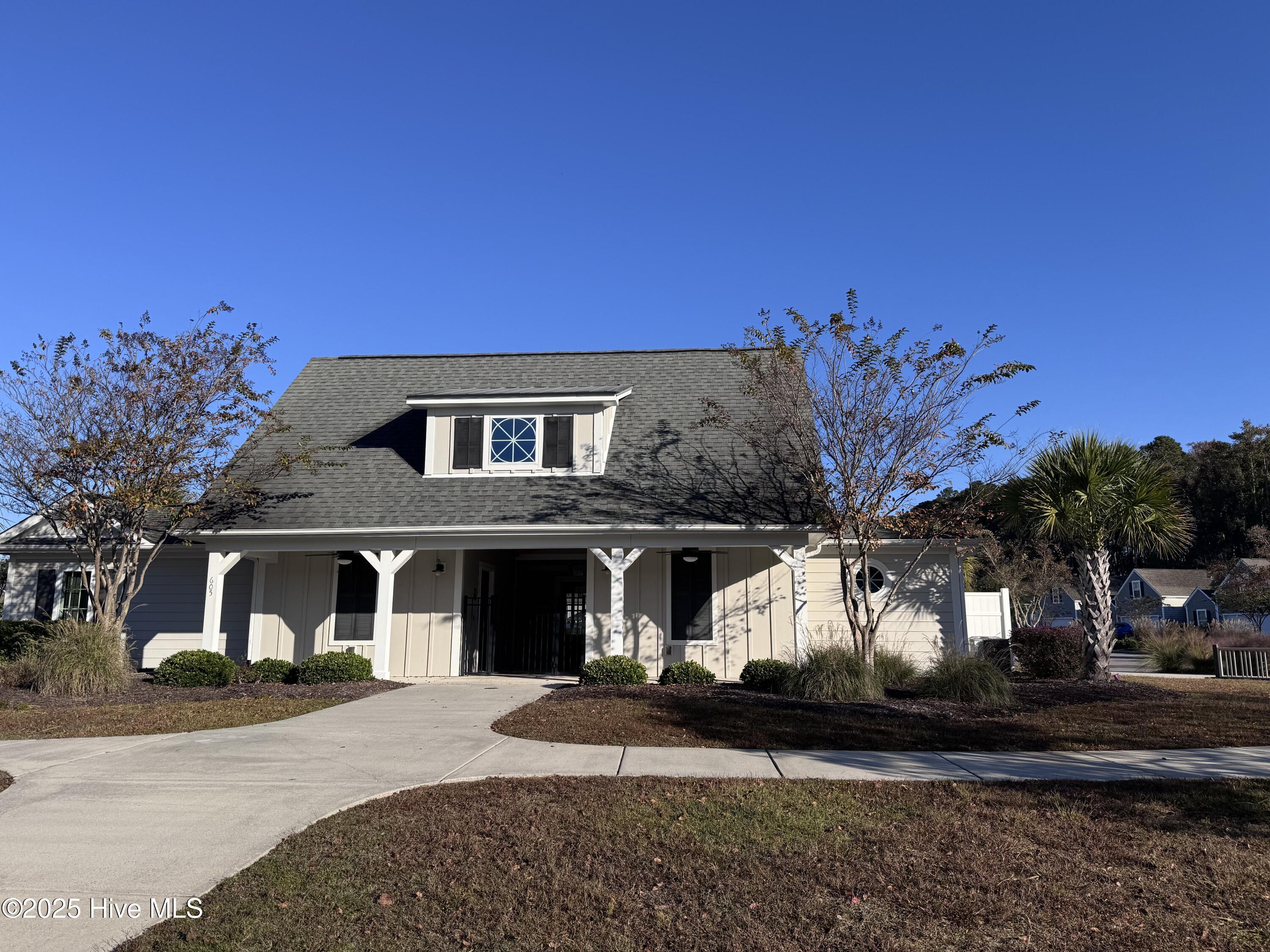 616 Seathwaite Lane SE