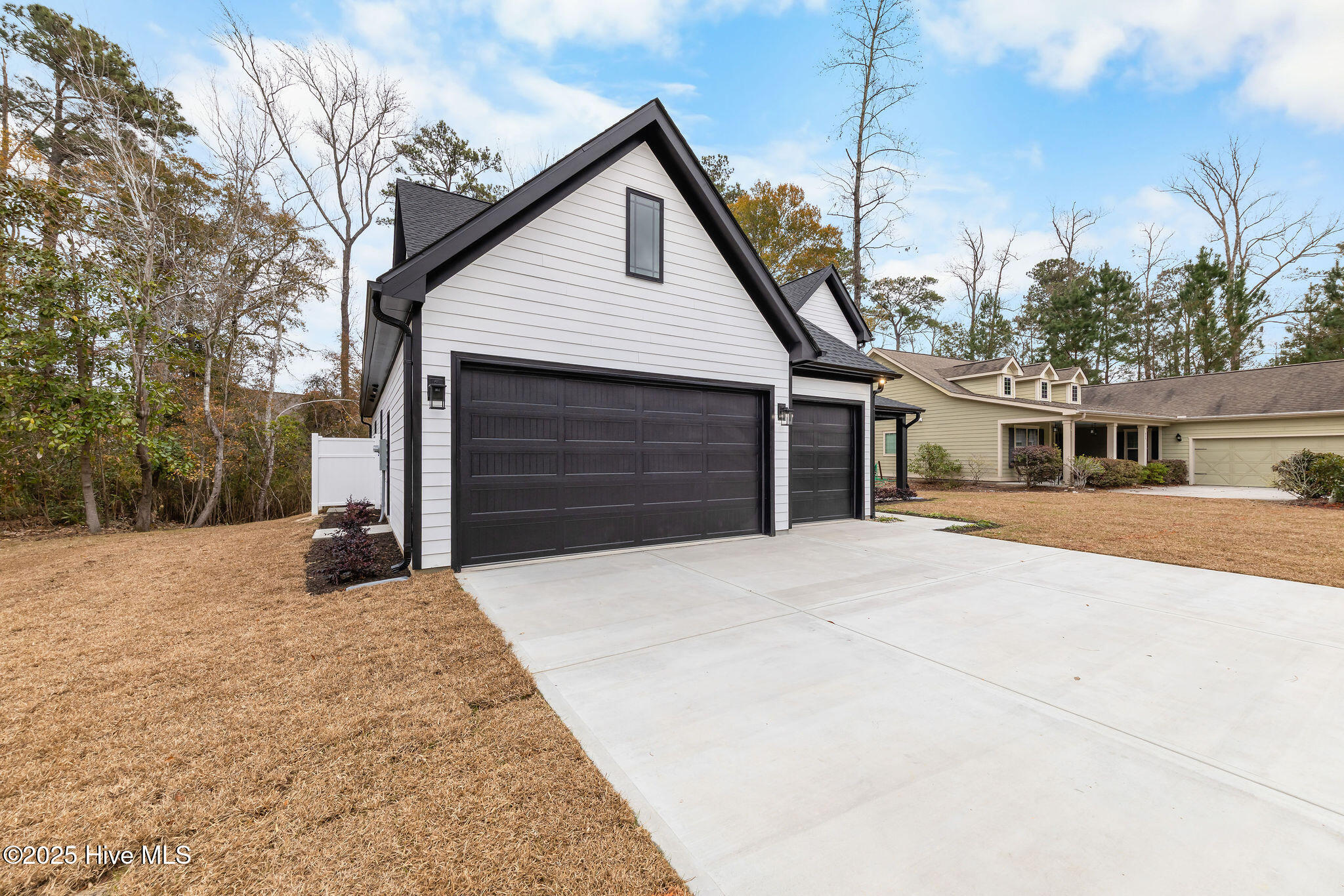 616 Seathwaite Lane SE