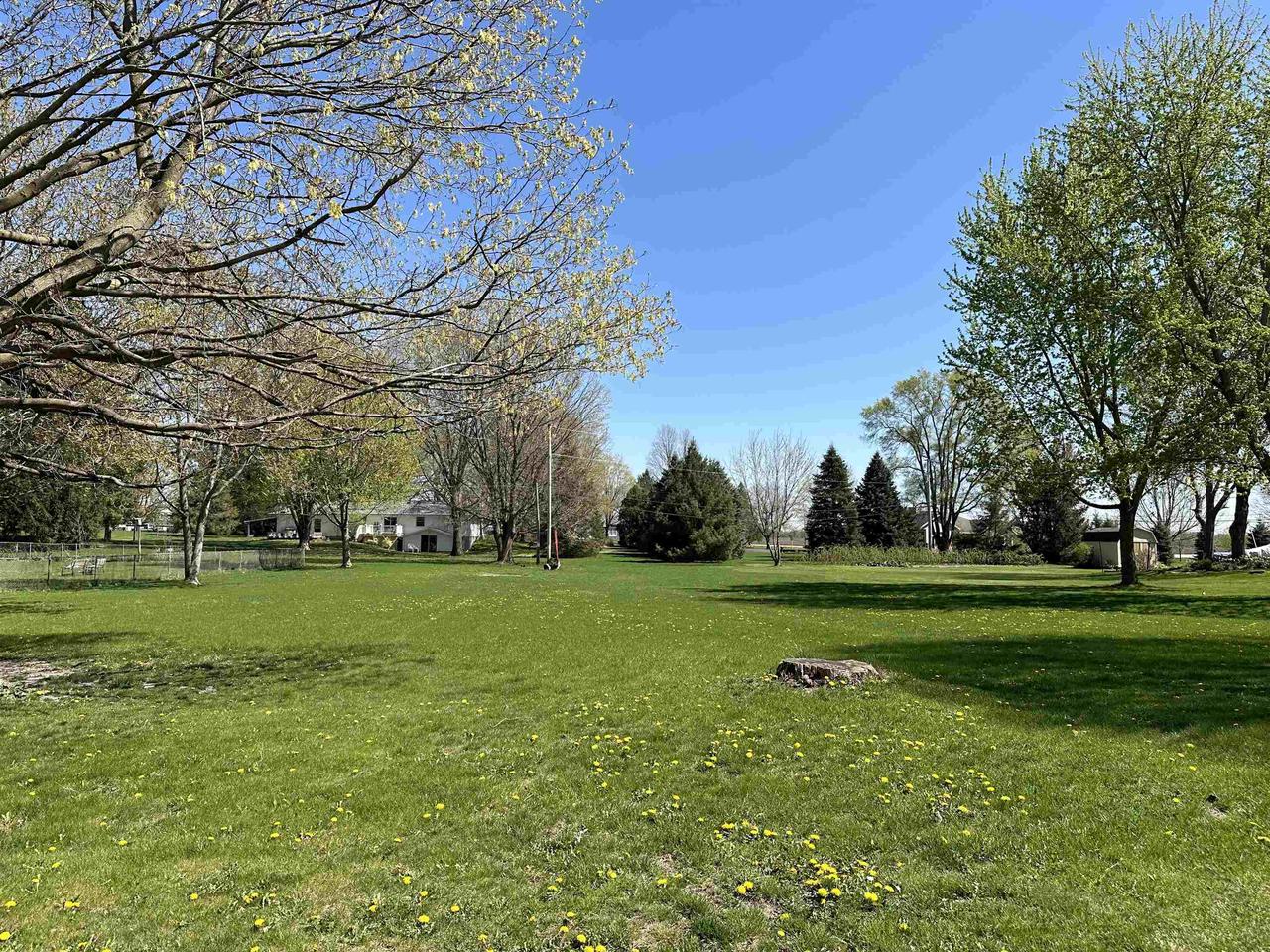 0.69AC East County Road S
