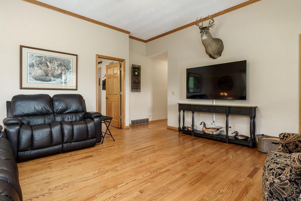 4097 South Gesley Road