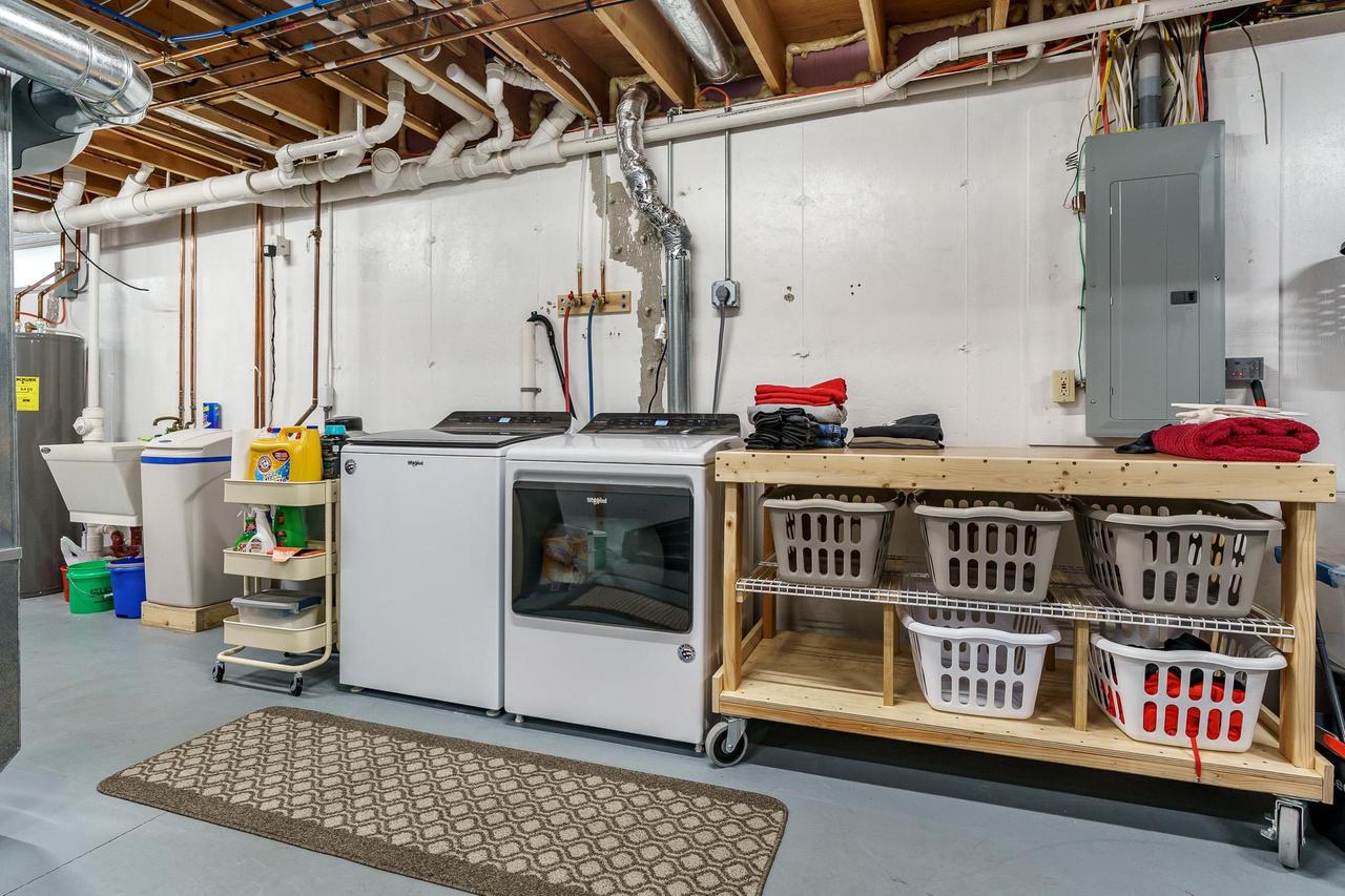 4097 South Gesley Road