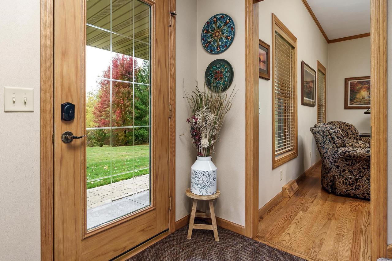 4097 South Gesley Road