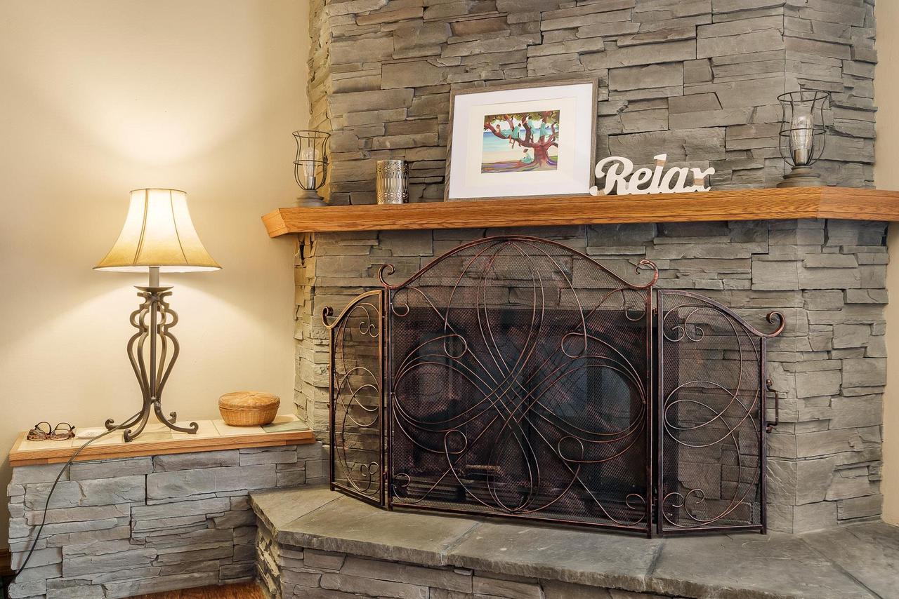 6319 South Highway 213