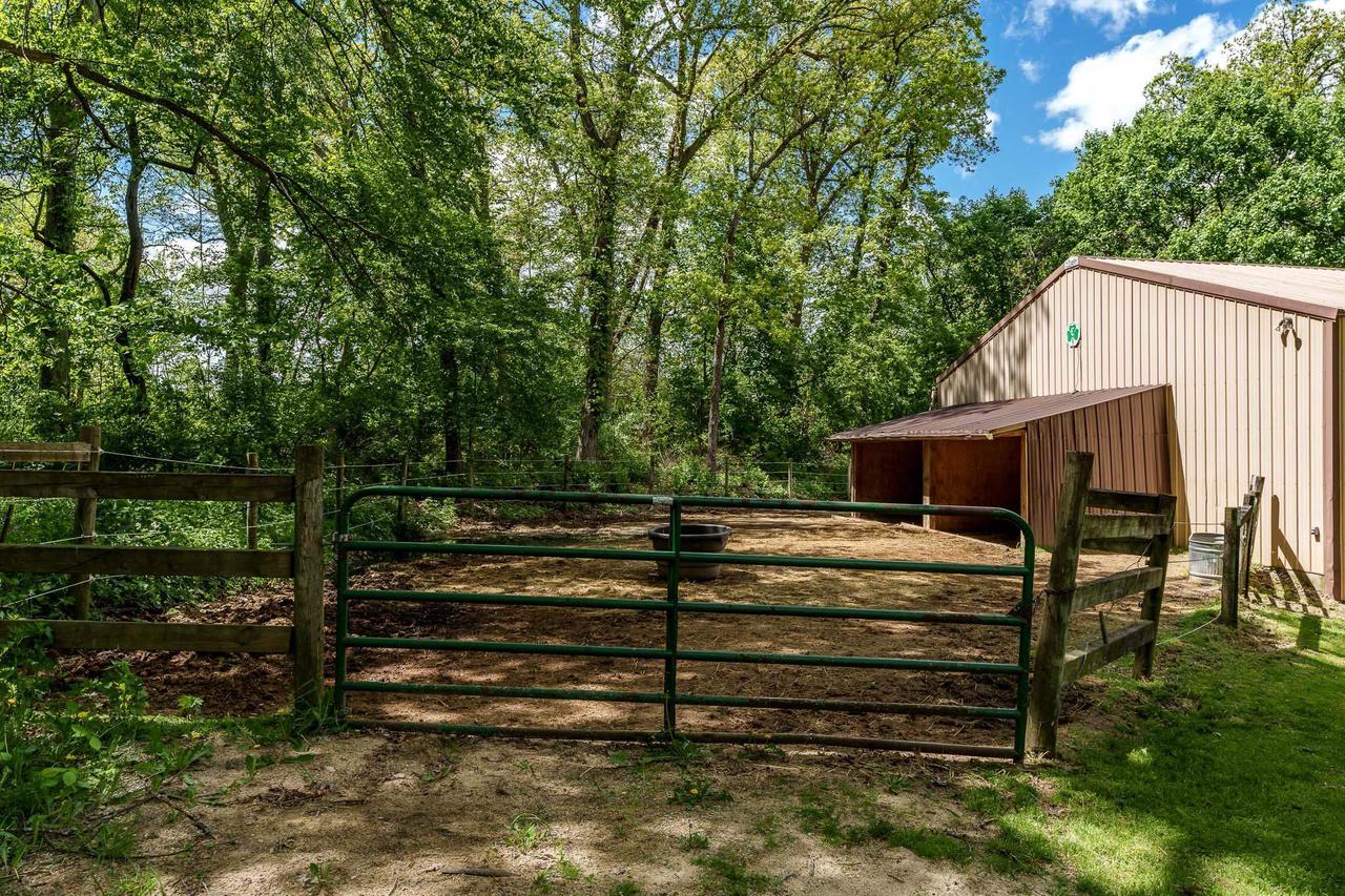 6319 South Highway 213