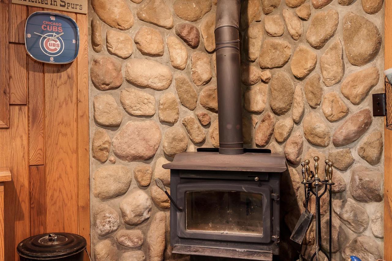 6319 South Highway 213