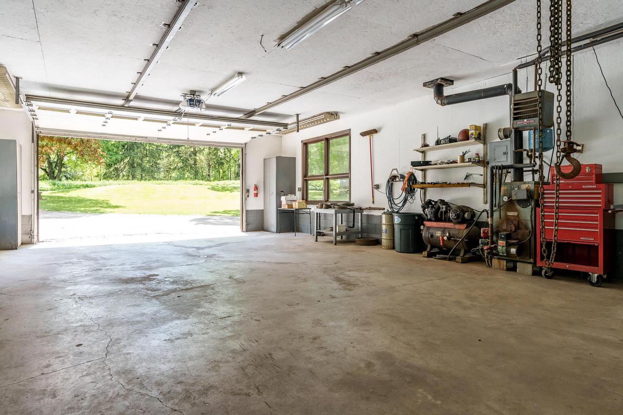 6319 South Highway 213