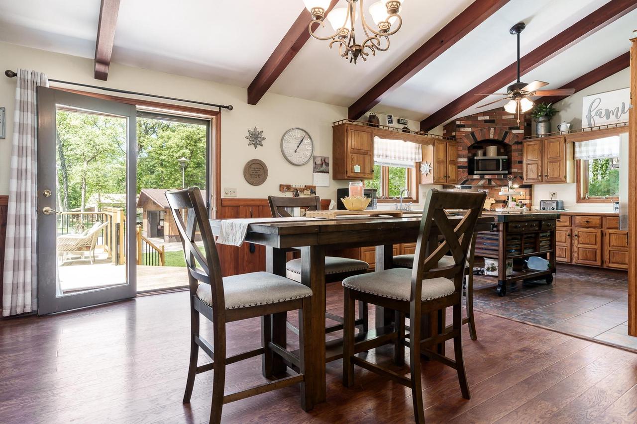 6319 South Highway 213