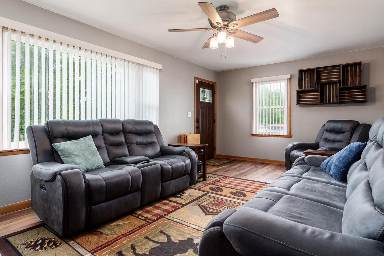 3232 West Alpine Drive