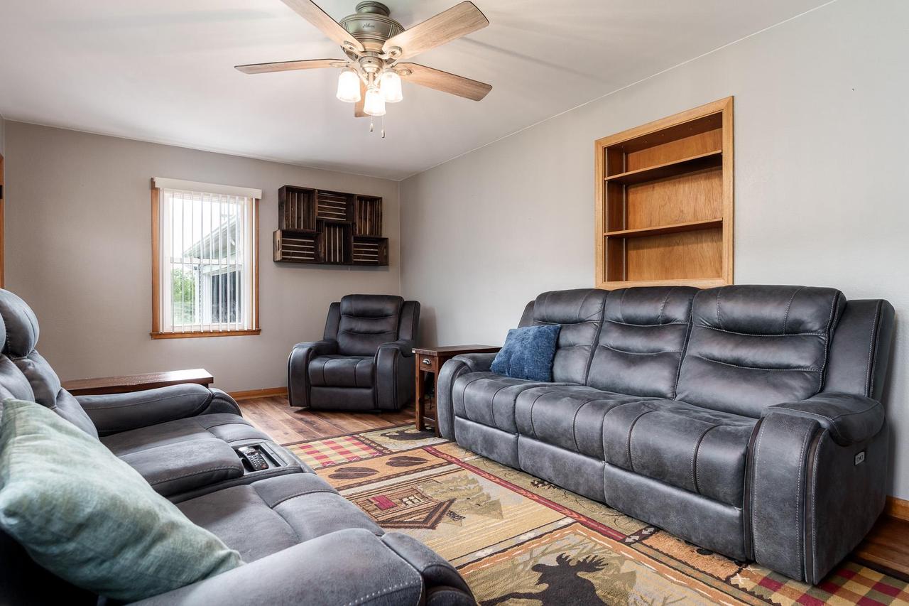 3232 West Alpine Drive