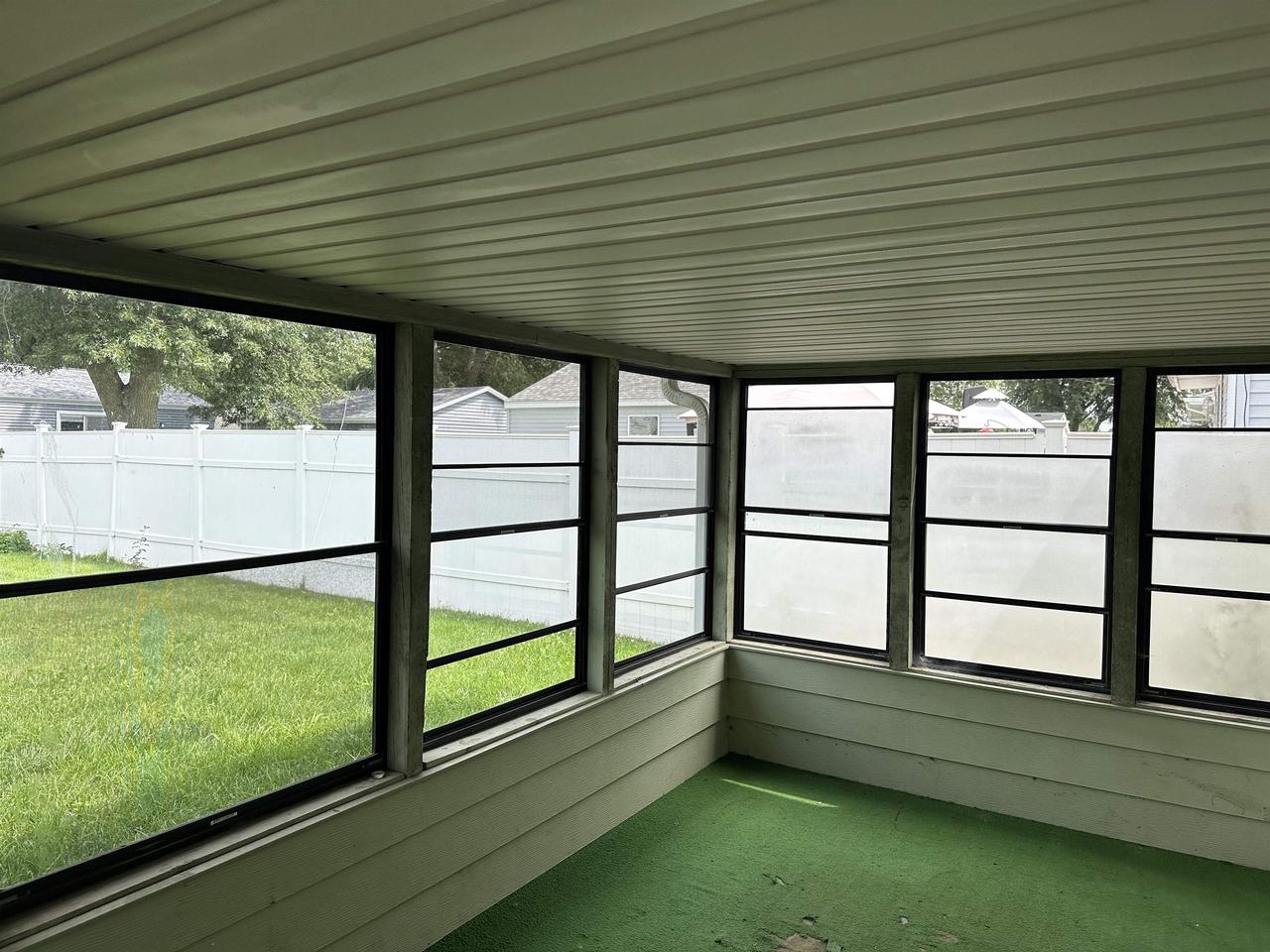 2641 Roosevelt Avenue