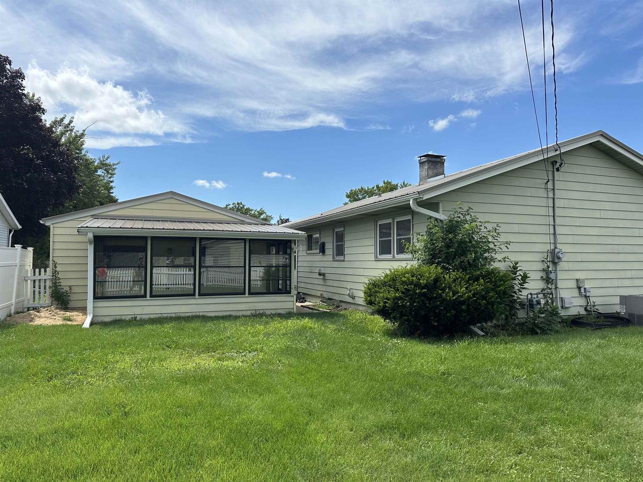 2641 Roosevelt Avenue