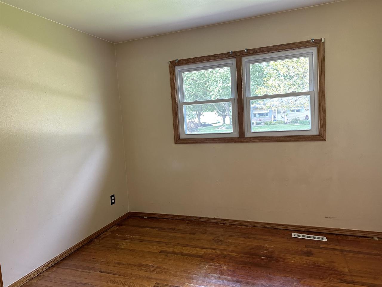 2641 Roosevelt Avenue