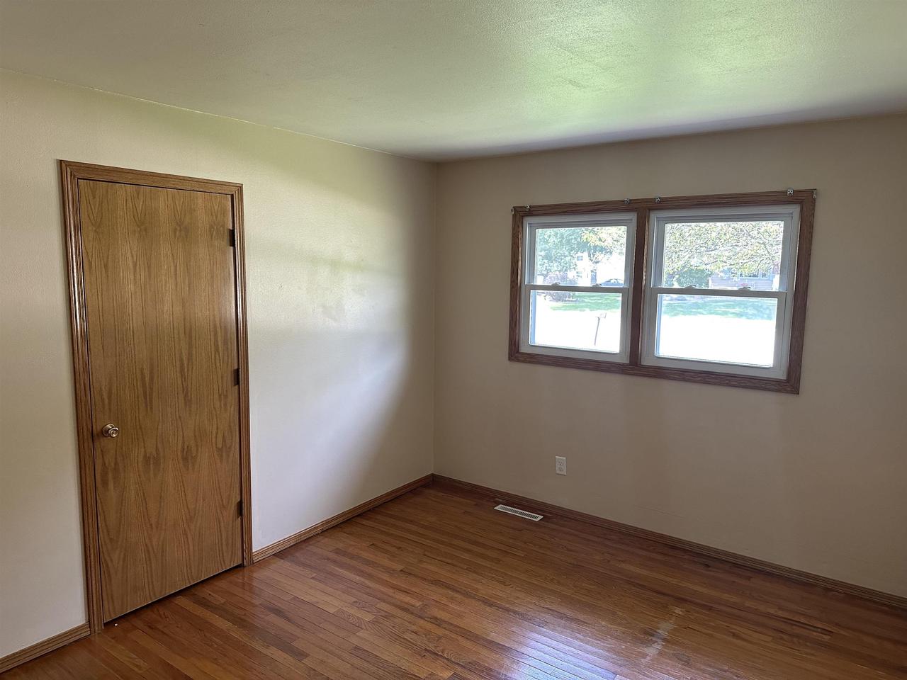 2641 Roosevelt Avenue