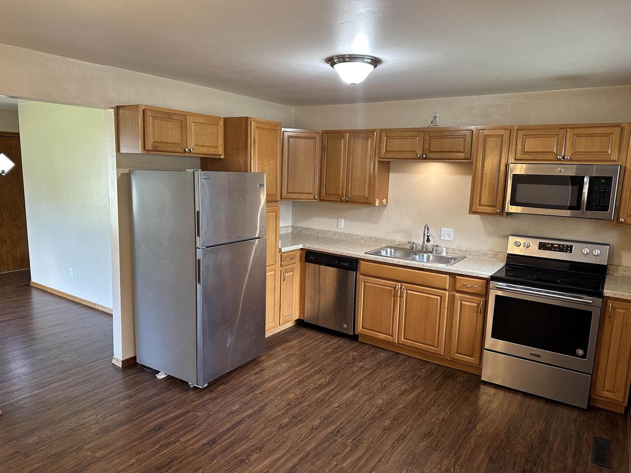 2641 Roosevelt Avenue
