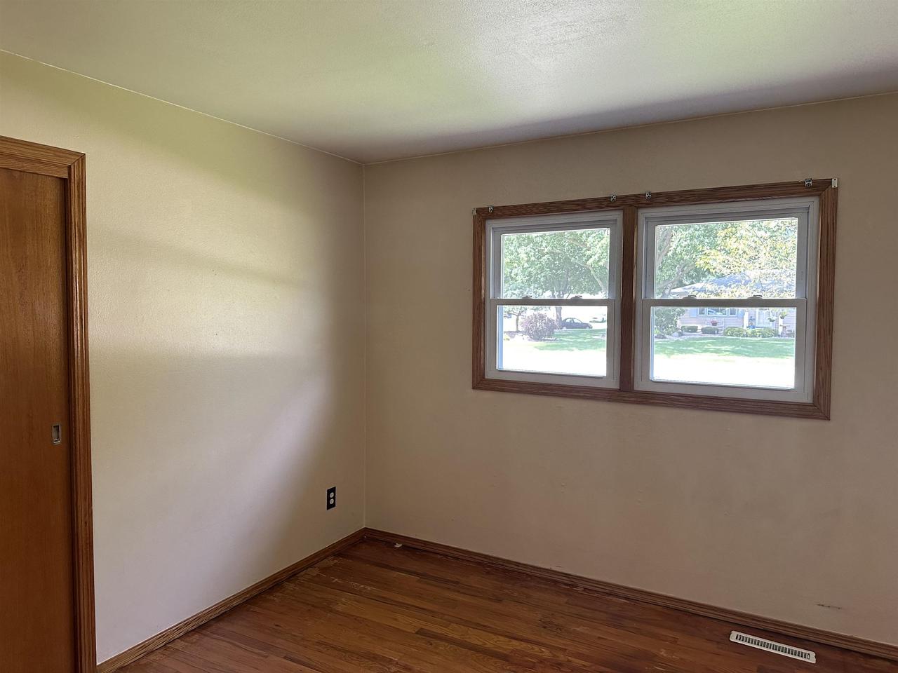2641 Roosevelt Avenue