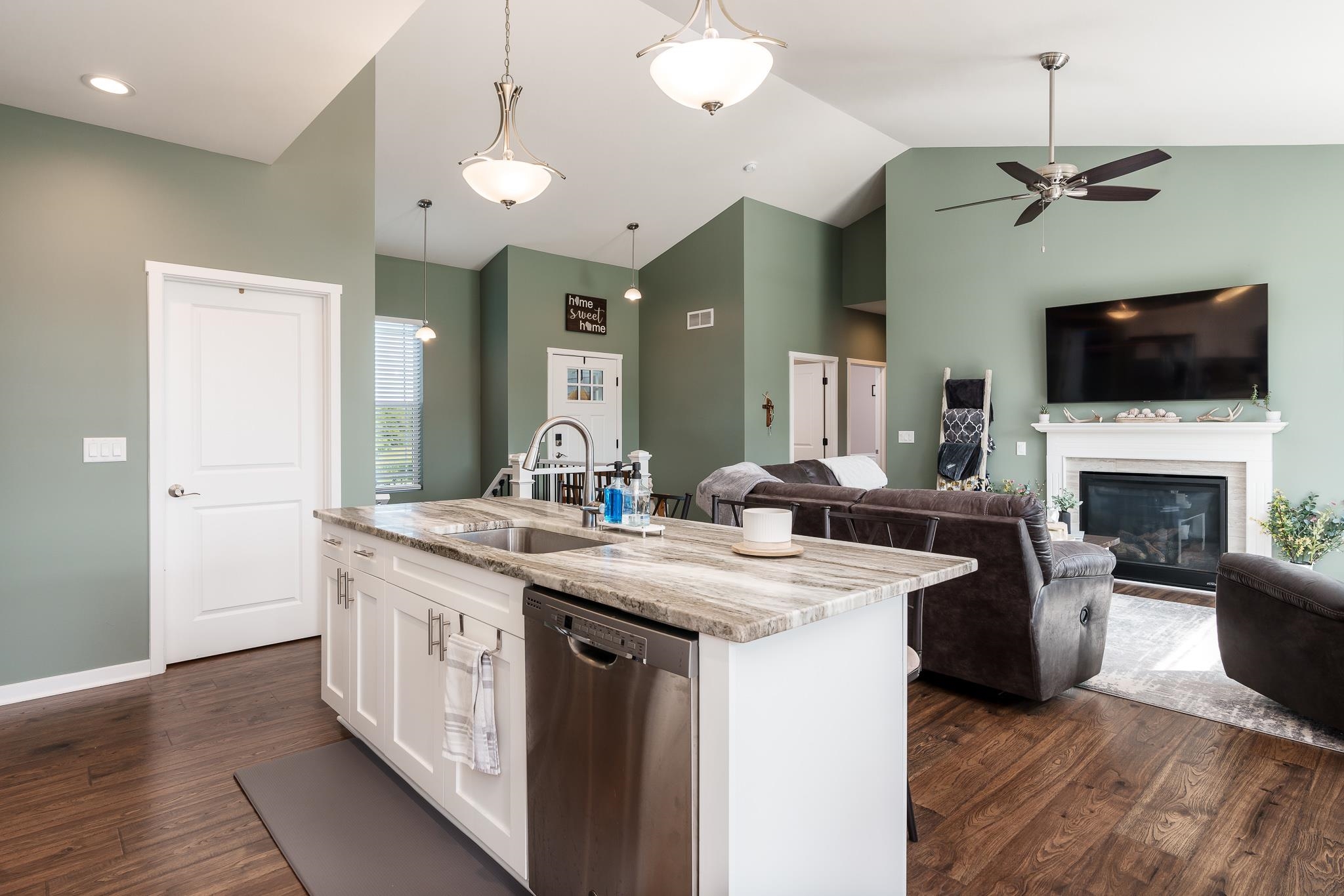 408 Comfortcove Street