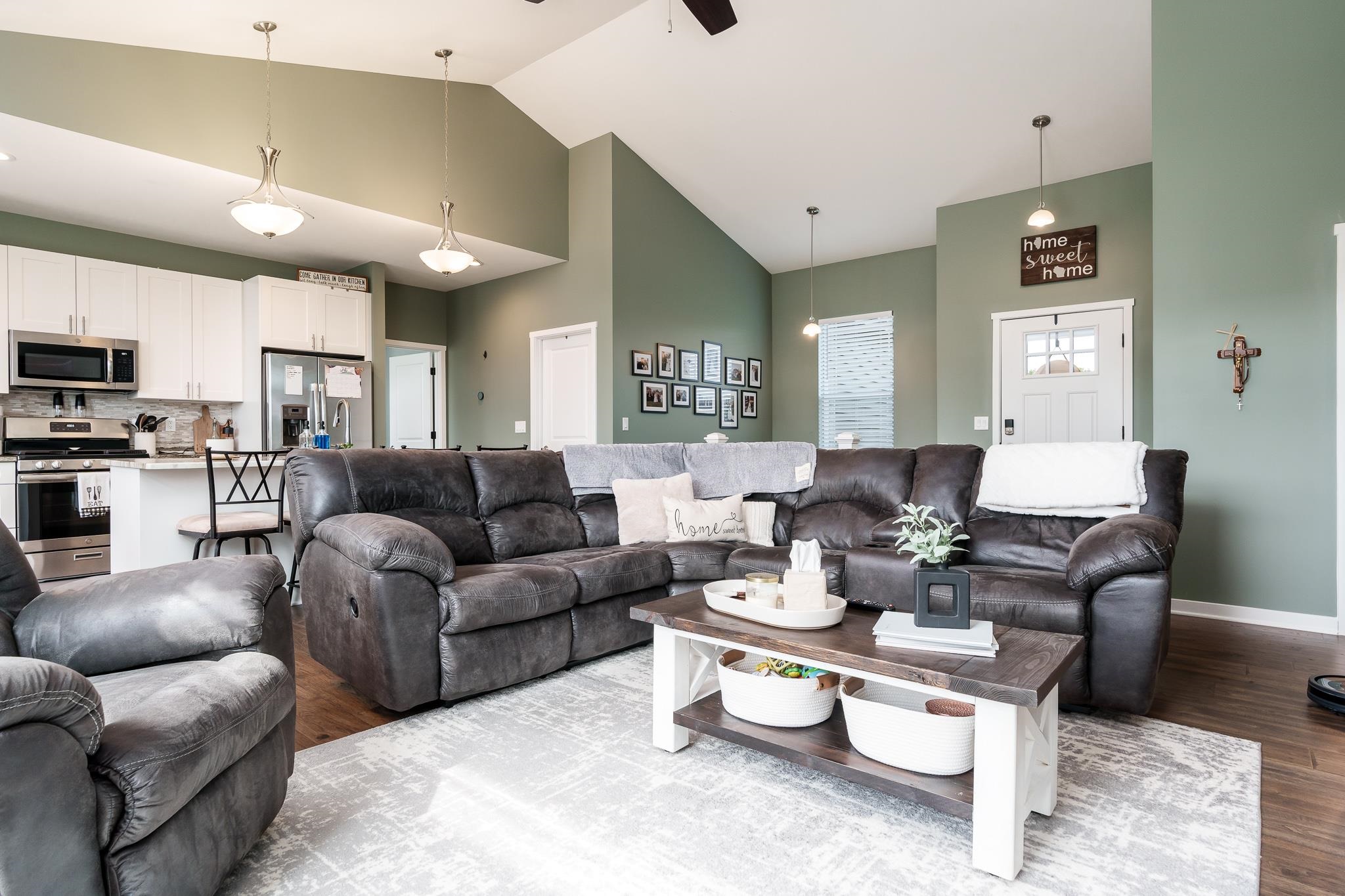 408 Comfortcove Street