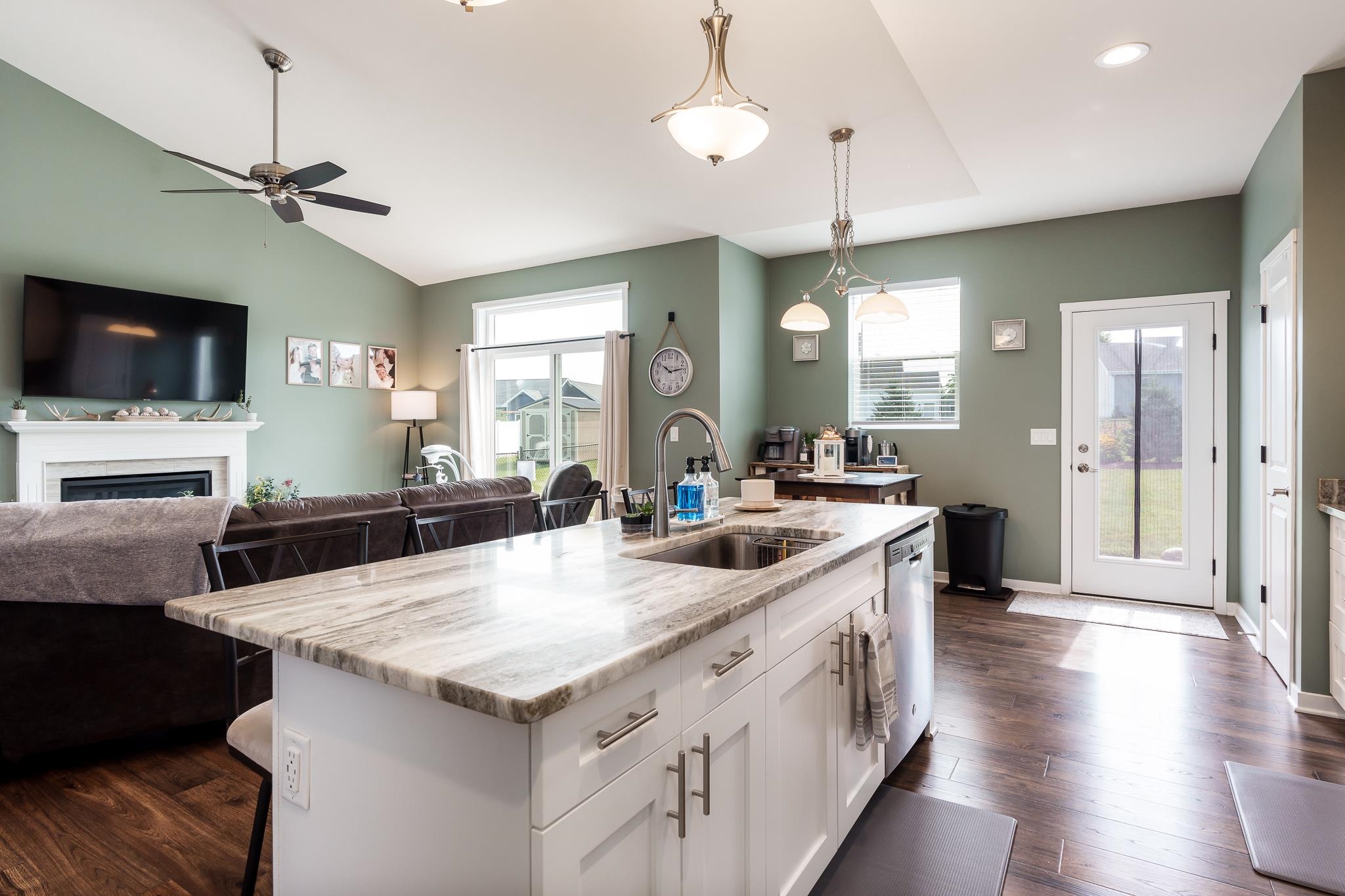 408 Comfortcove Street